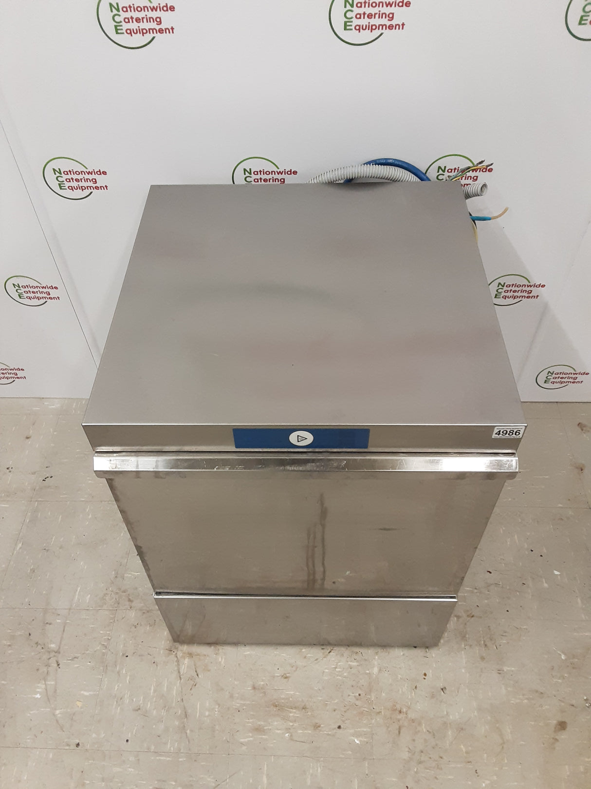 Hobart Undercounter Dishwasher, Drain Pump, Internal Softener, 1ph/32amp (NCE4986)