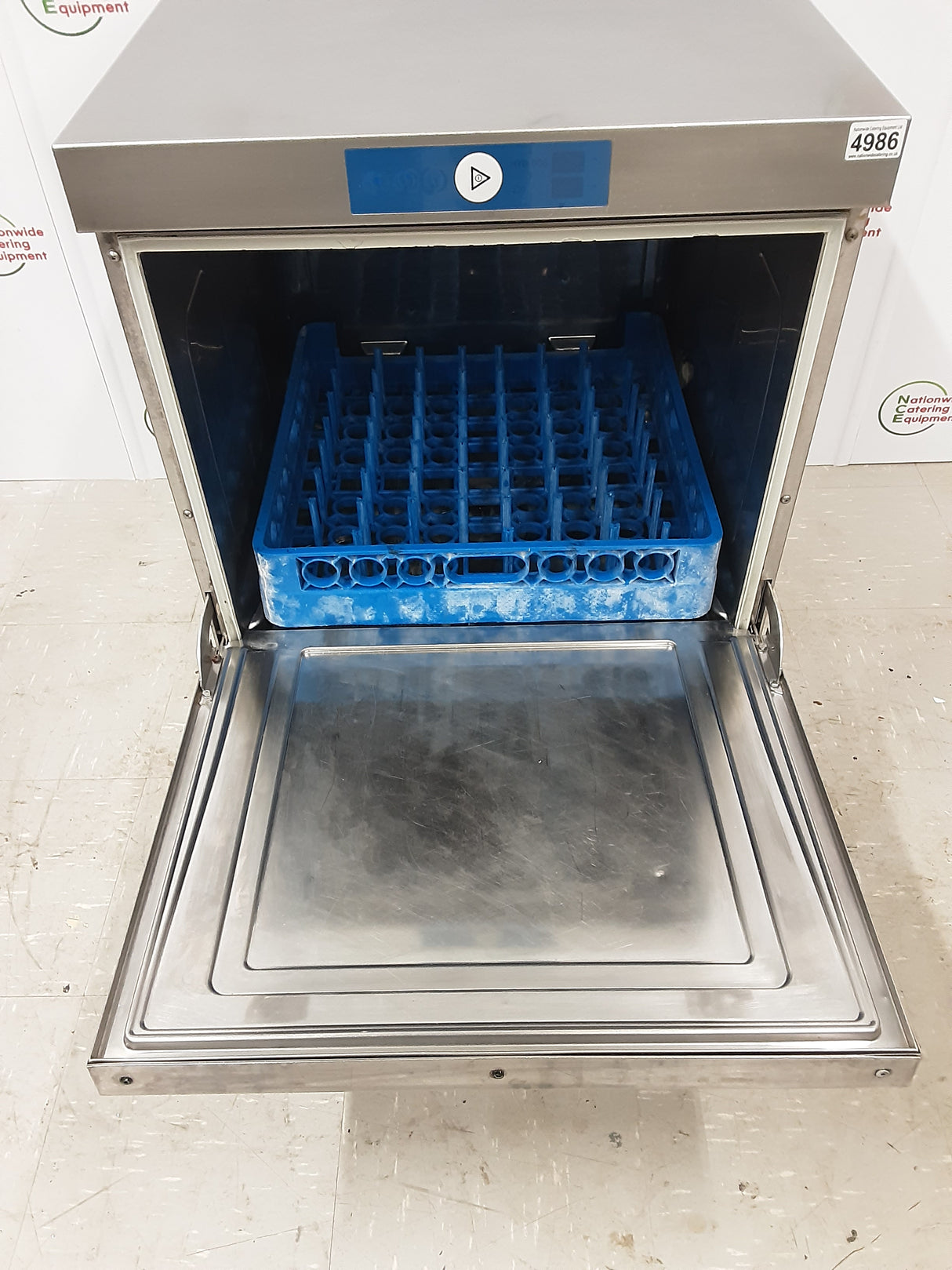 Hobart Undercounter Dishwasher, Drain Pump, Internal Softener, 1ph/32amp (NCE4986)