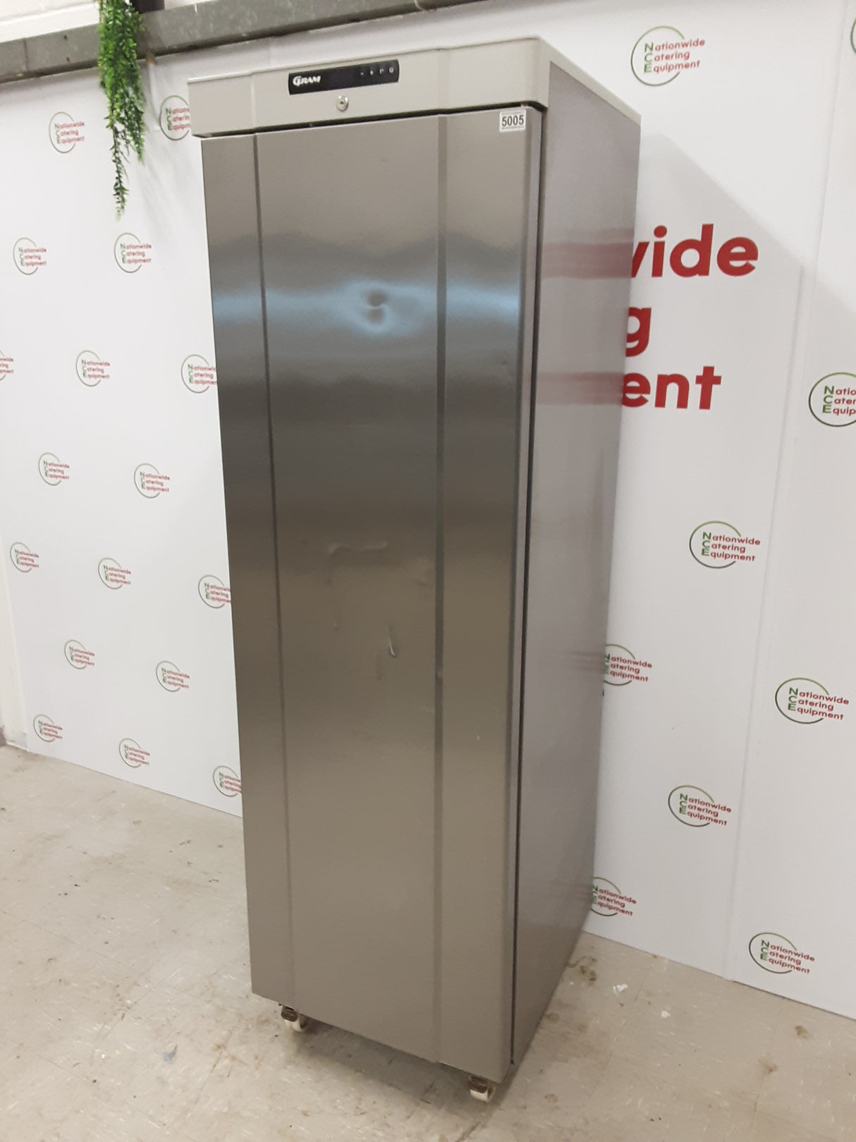 Gram 400L Single Upright Stainless Steel Freezer Model-F410 (NCE5005)