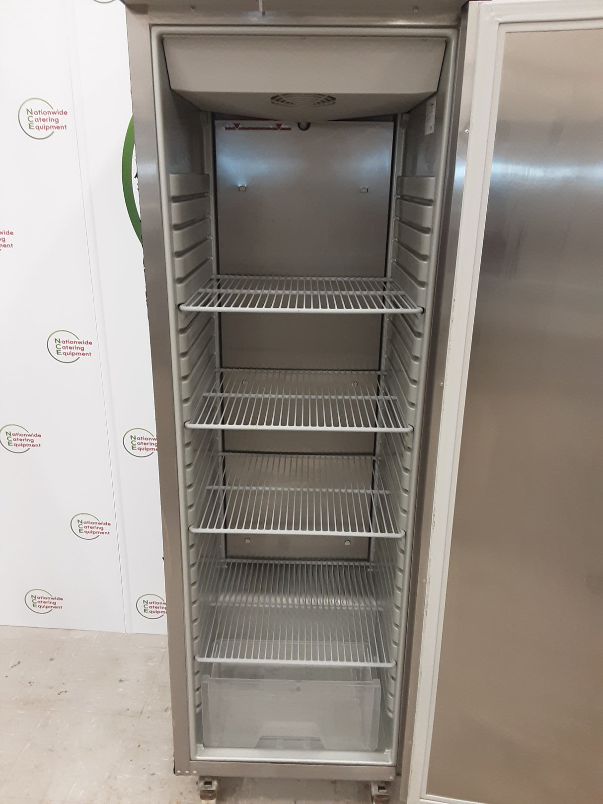 Gram 400L Single Upright Stainless Steel Freezer Model-F410 (NCE5005)