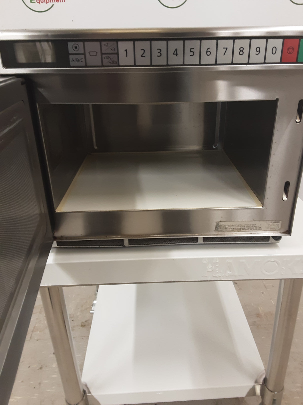 Panasonic 1800w Commercial Microwave (NCE5118)