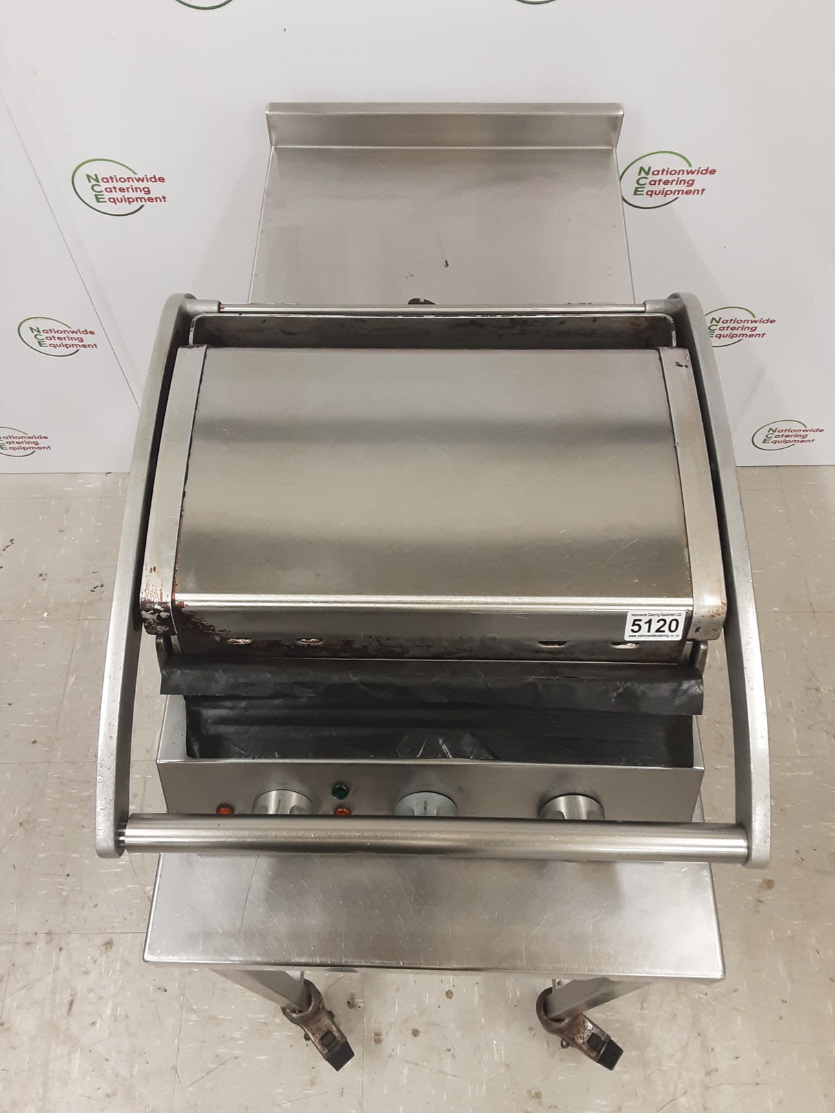 Roband Single Contact / Panini Grill, Model-GSA610-UK 6 (NCE5120)