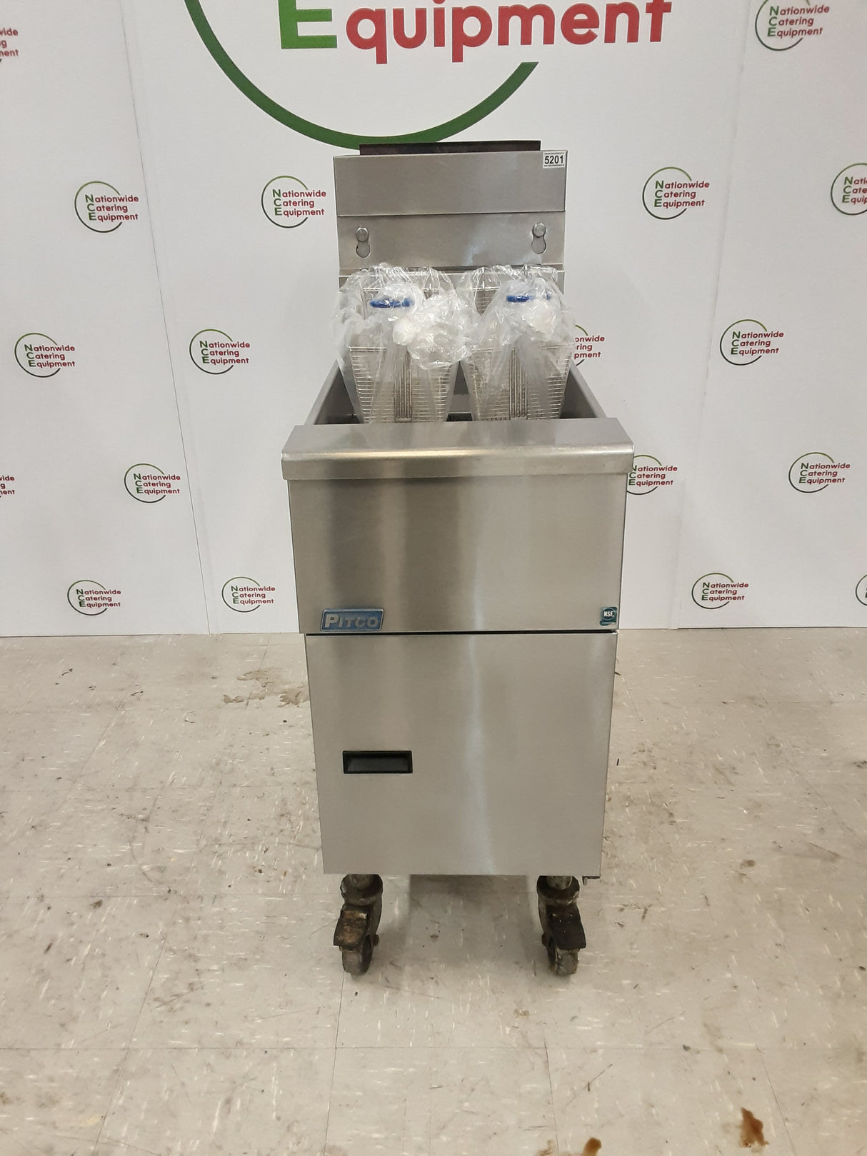 Pitco Double Basket Natural Gas Freestanding Fryer, Model- SG14S (NCE5201)
