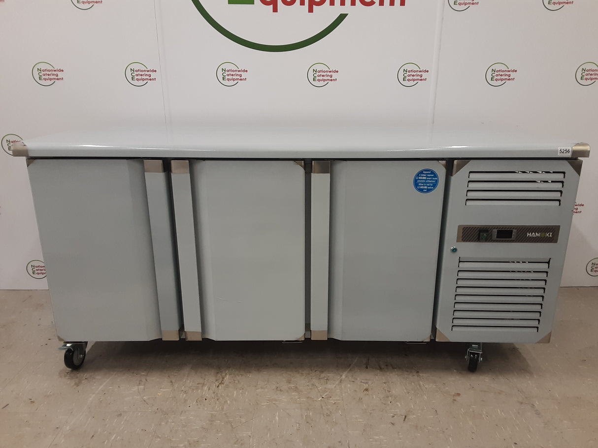 Hamoki Three Door Flat Counter Fridge, 180cm, Model-GN3100TN (NCE5256)