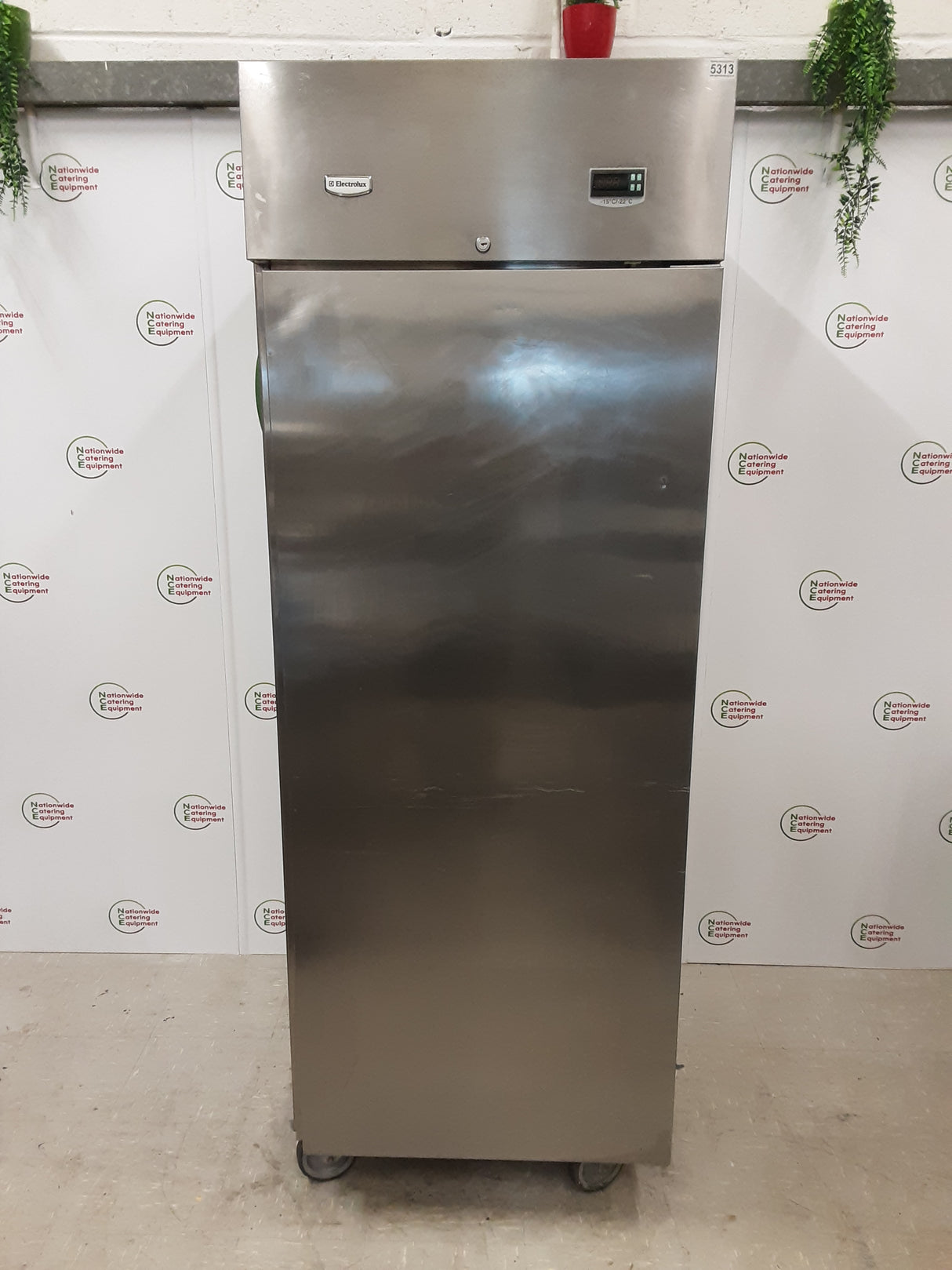 Electrolux Single Upright Freezer, 600L, Model-RSO6F4S (NCE5313)