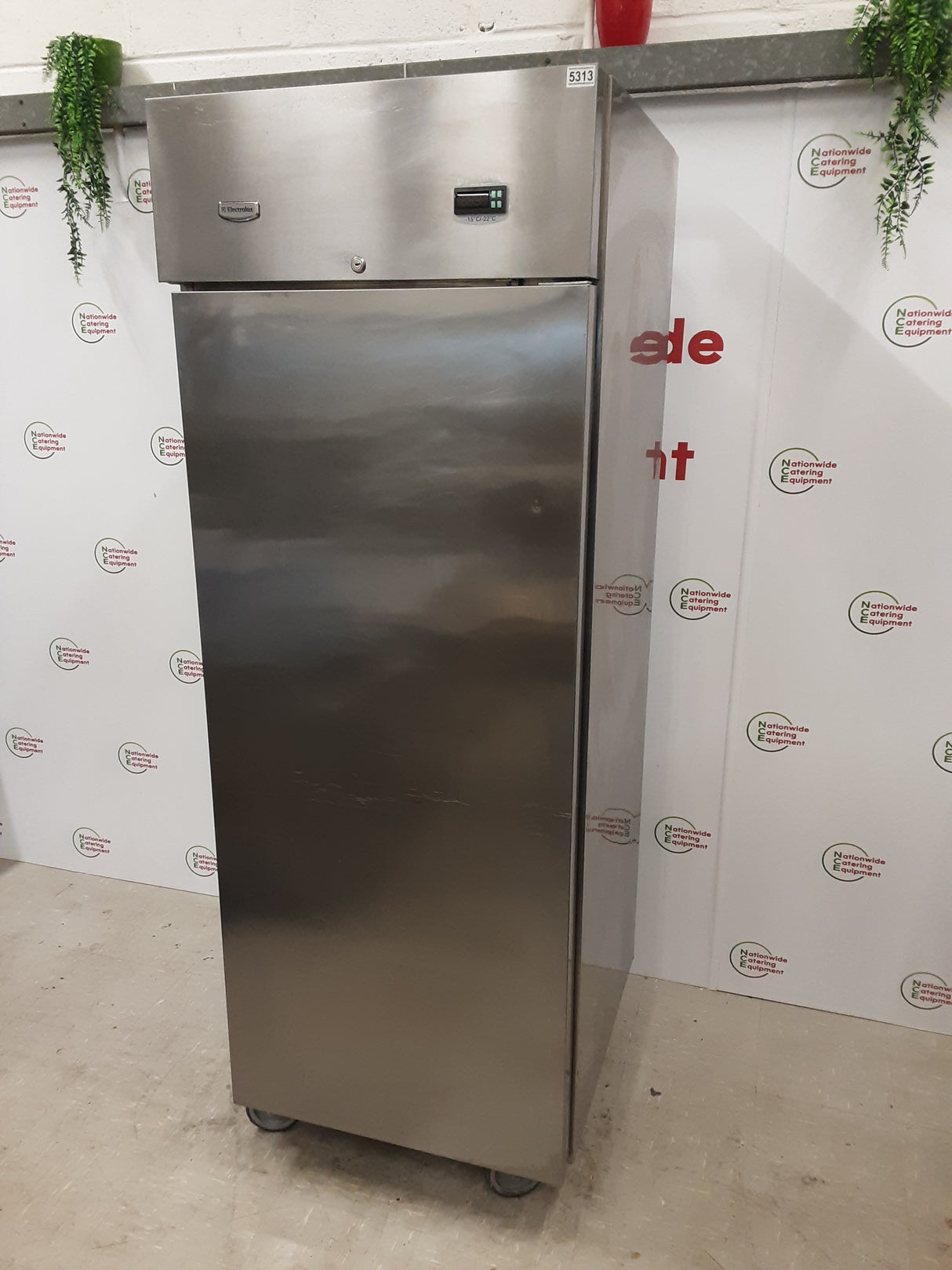 Electrolux Single Upright Freezer, 600L, Model-RSO6F4S (NCE5313)