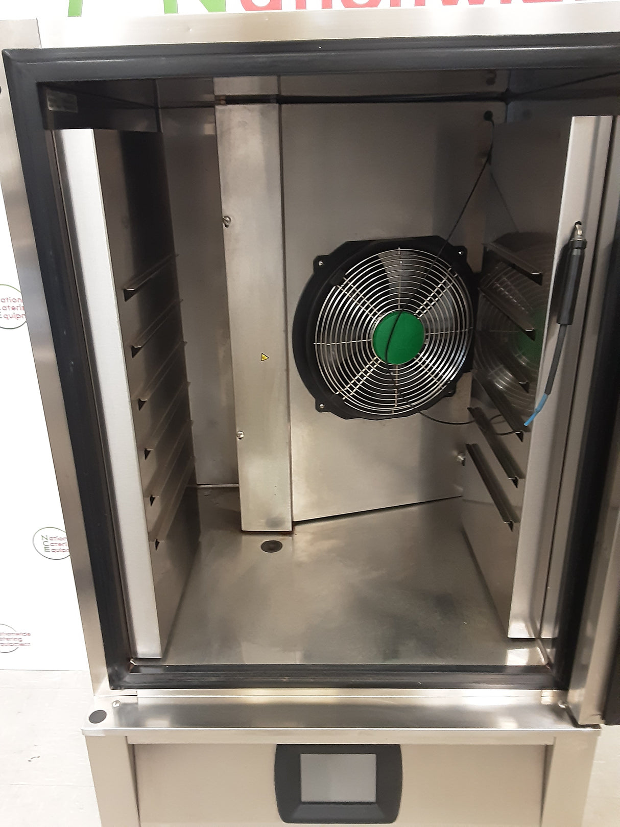 Foster Blast Chiller, 22kg/6 x 1/1GN Capacity, Model- BCT38 (NCE5314)