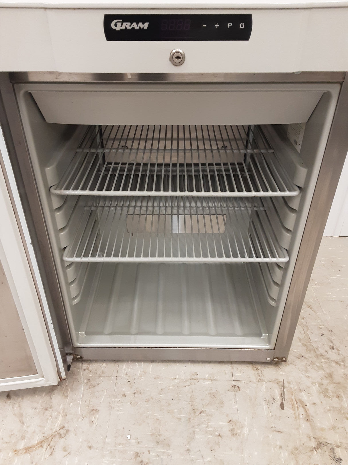 Gram Undercounter Fridge. 125L, Model-K210 (NCE5339)
