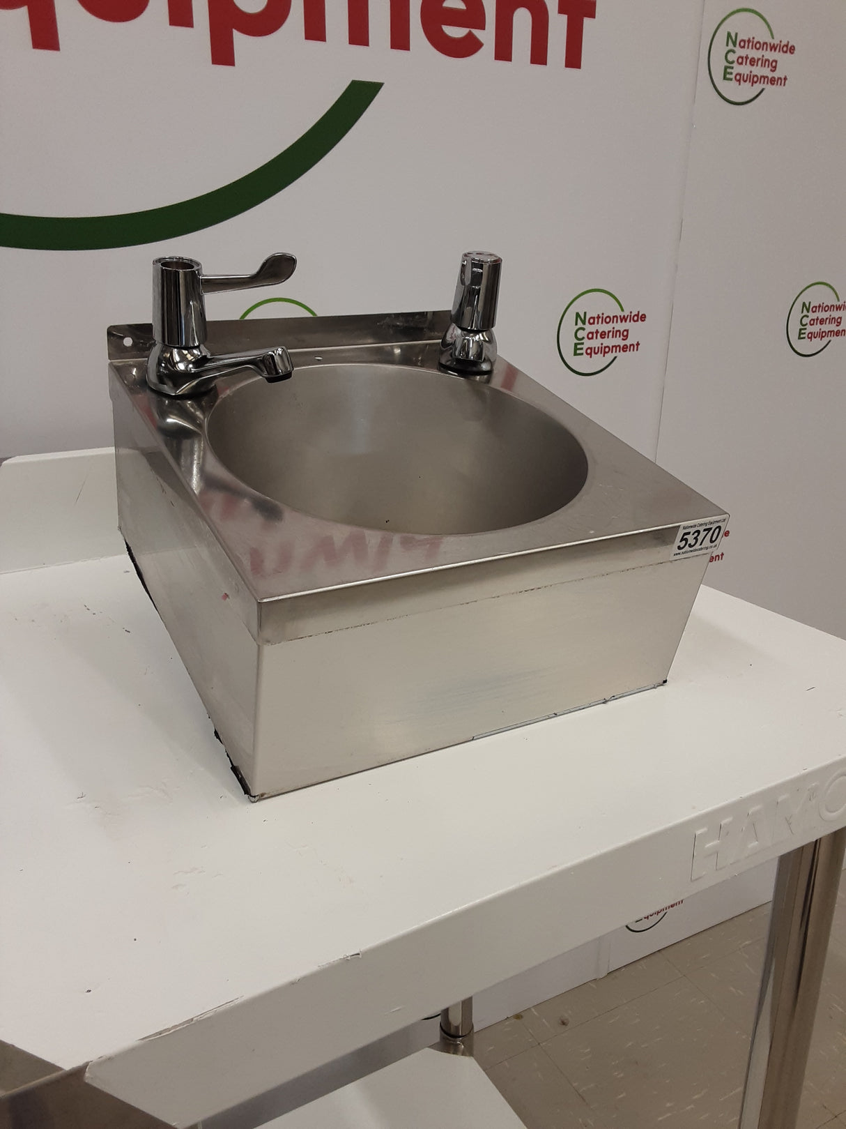 Used Stainless Steel Wash Hand Basin (NCE5370)