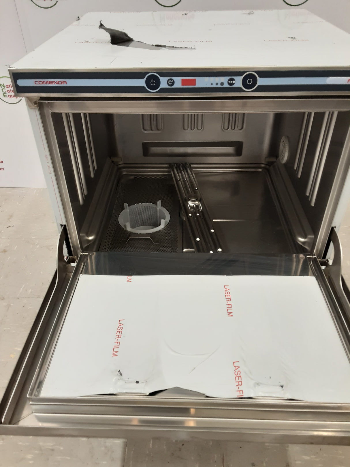 Un-Used/New Commenda Glasswasher, 1ph / 32amp (NCE5409)