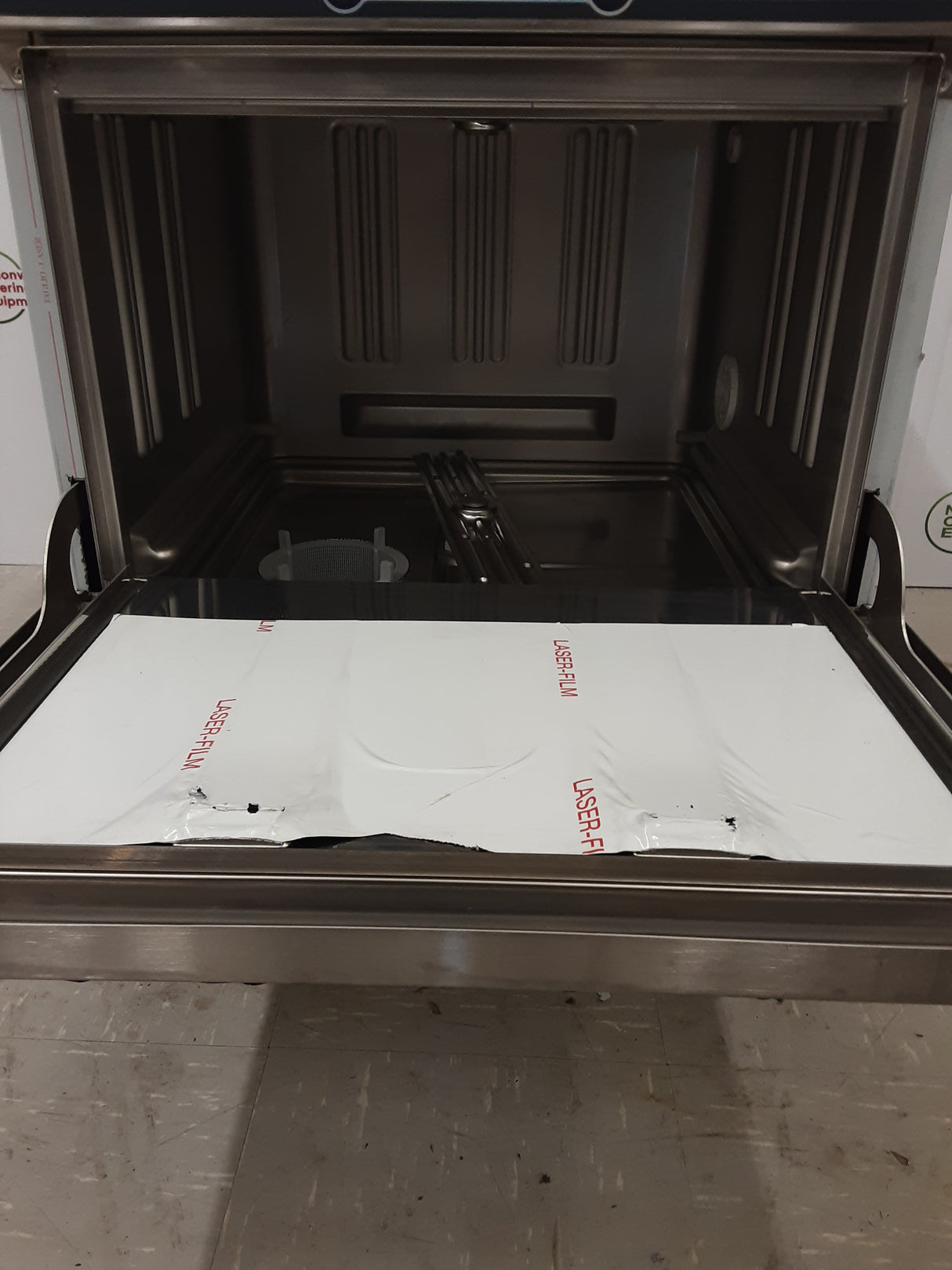 Un-Used/New Commenda Glasswasher, 1ph / 32amp (NCE5409)