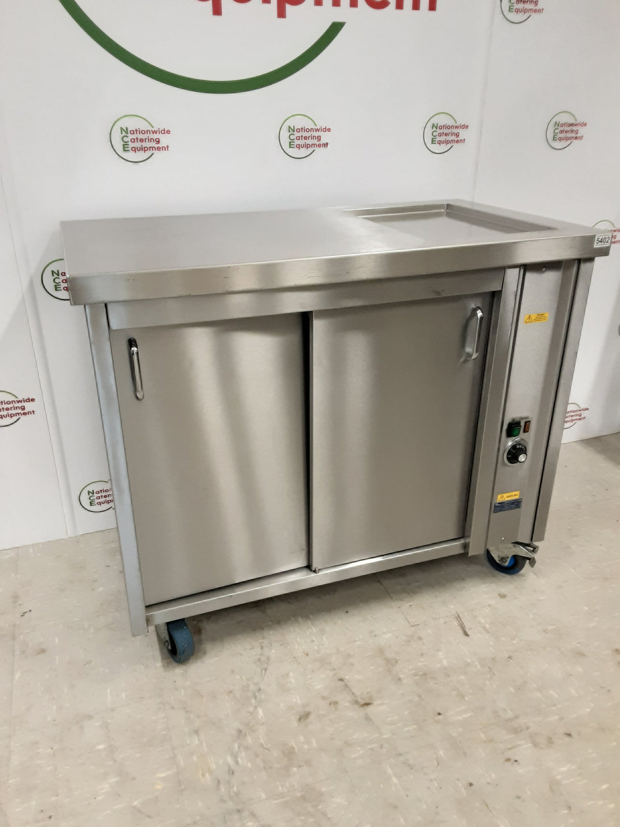 Fan-Assisted Mobile Hotcupboard, 13amp, 2023 Manufactured (NCE5402)