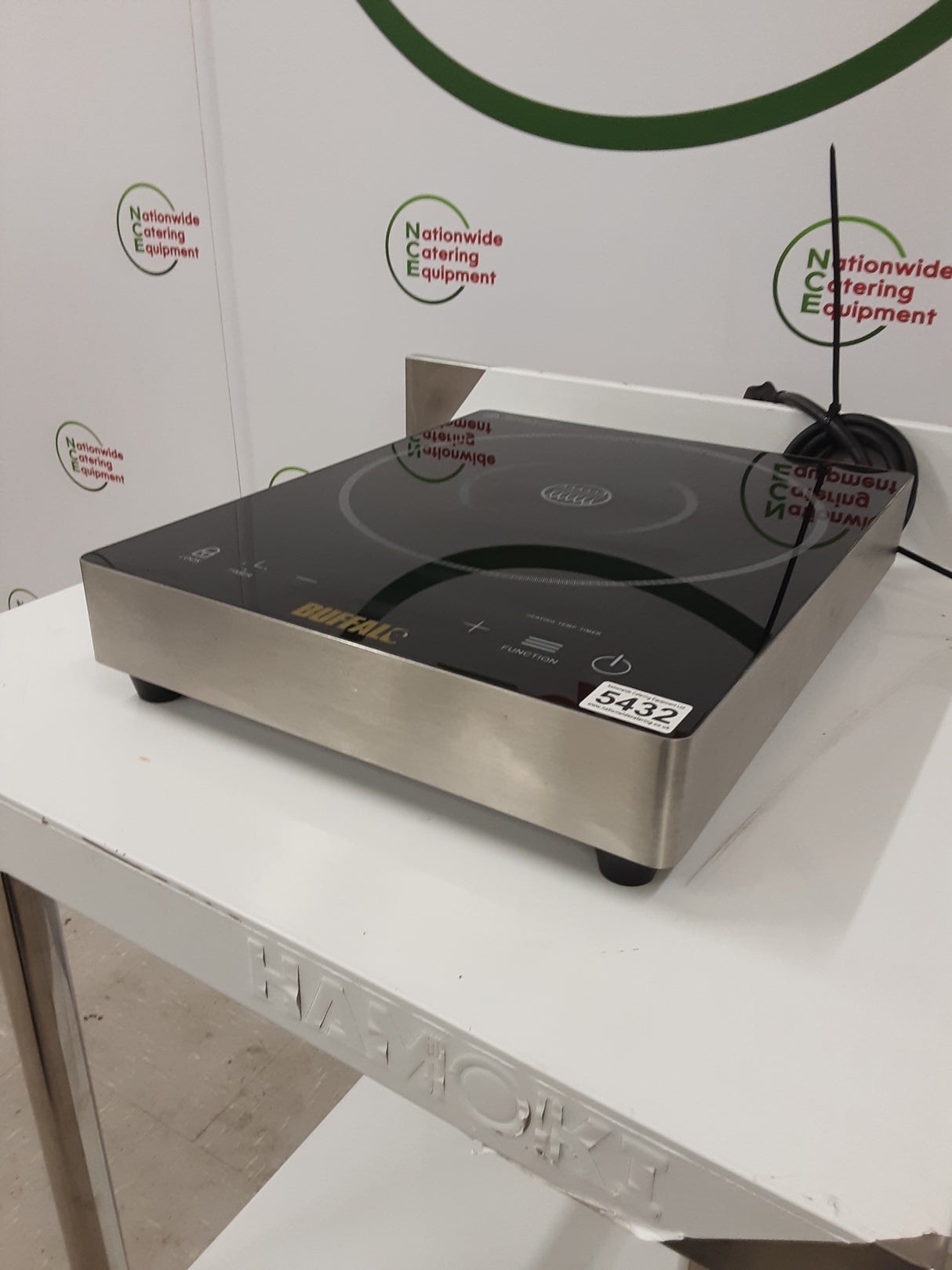 Buffalo 3000w Single Zone Induction Stove, Model- DF825 (NCE5433)