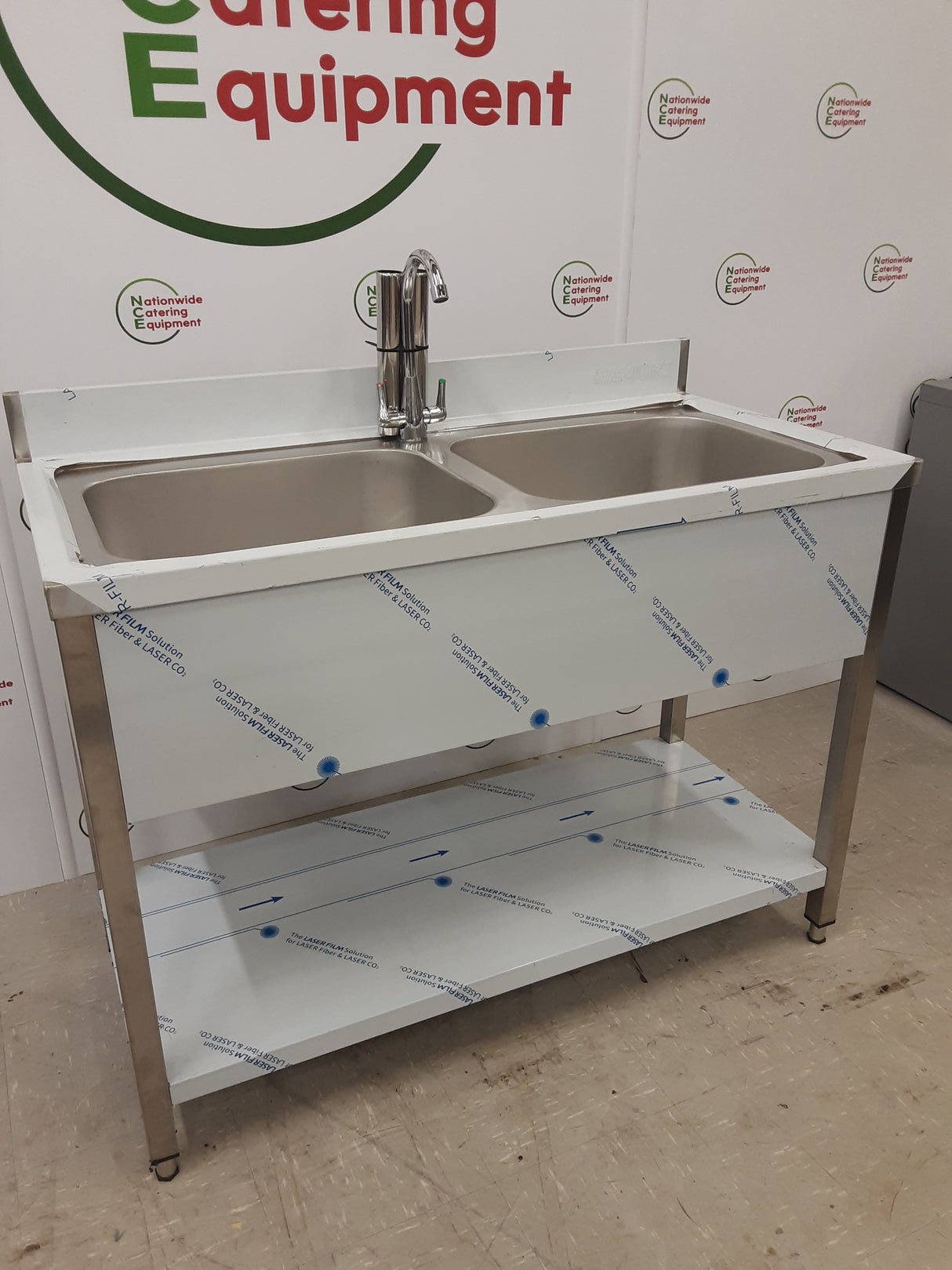 Hamoki Stainless Steel Double Sink, No Drainer, Tap Included (NCE5488)