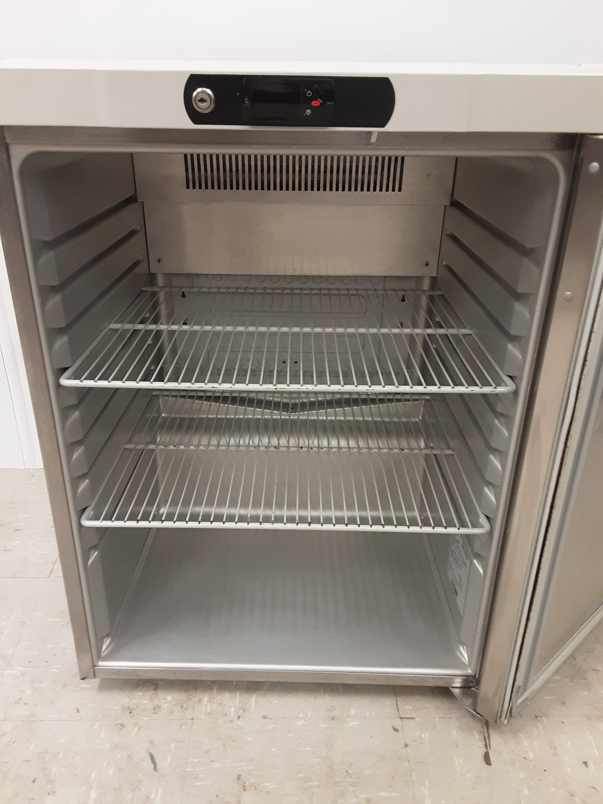 Gram Undercounter Fridge, 125L Capacity, Model-K200 (NCE5517)