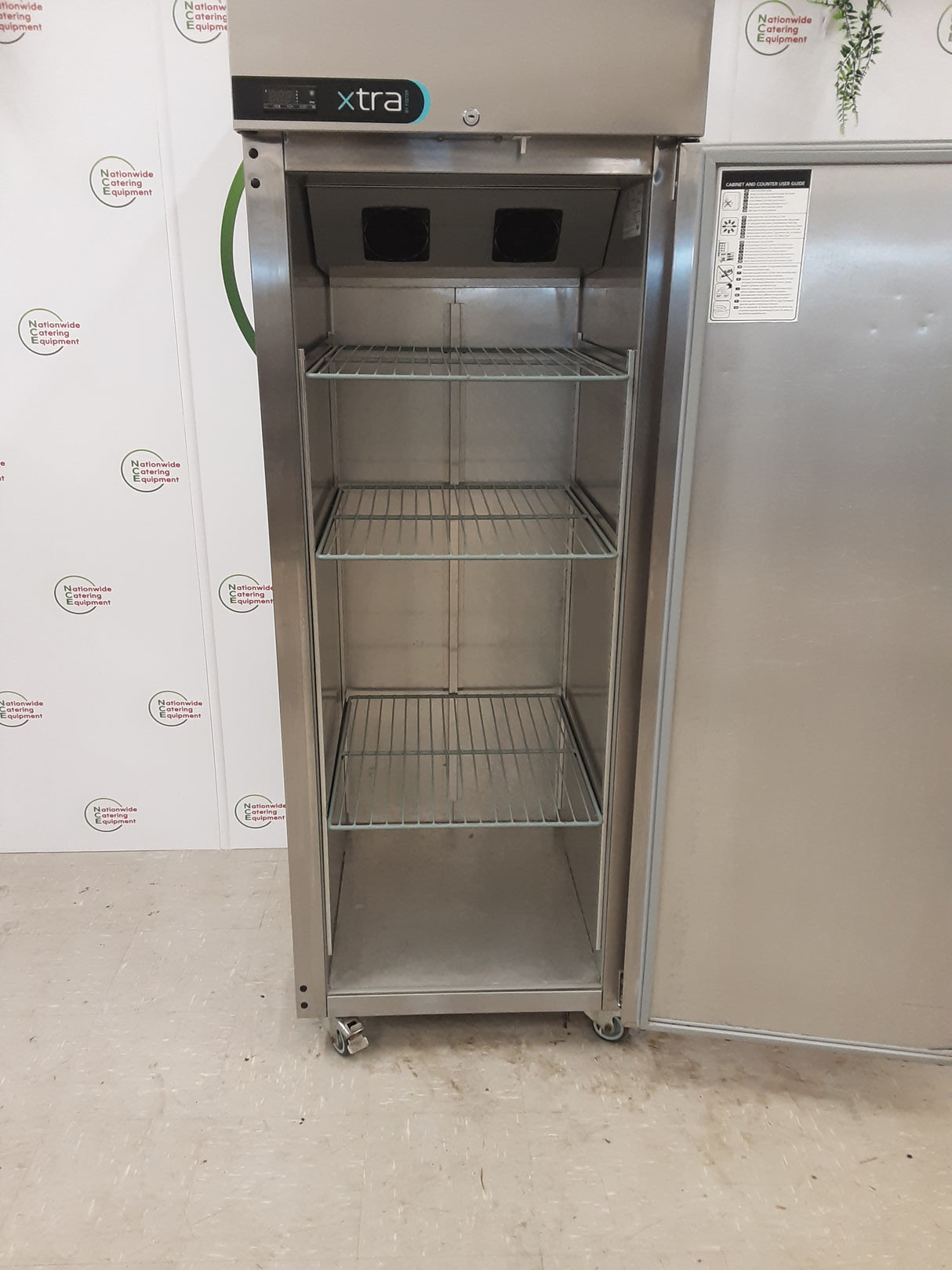 Foster Xtra Single Upright Fridge, Model- XR600H (NCE5540)