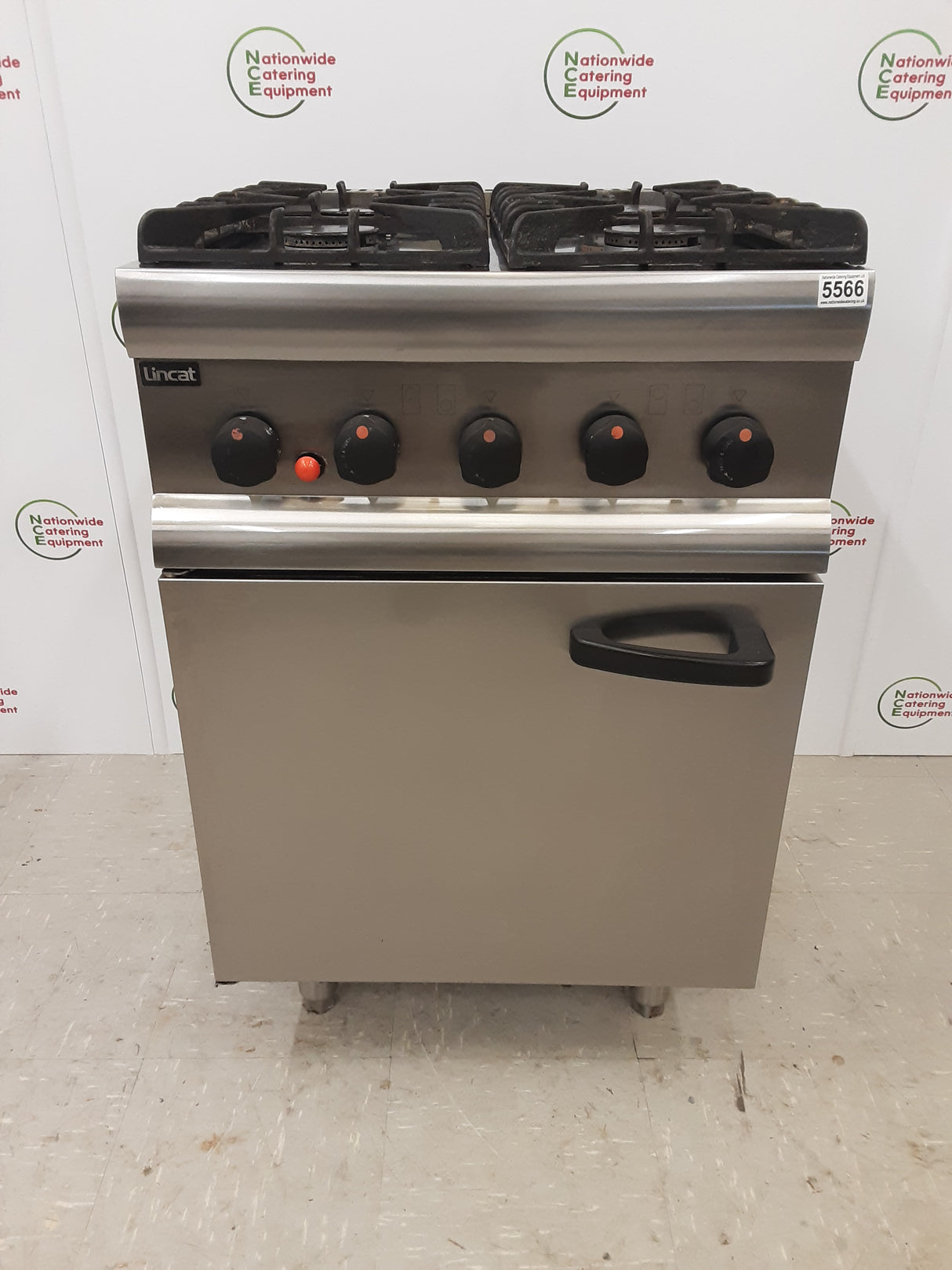 Lincat Silverlink Four Burner Stove / Oven, Natural Gas, Model- SLR6C/N (NCE5566)