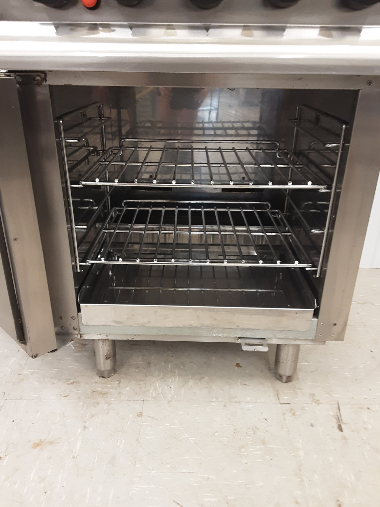 Lincat Silverlink Four Burner Stove / Oven, Natural Gas, Model- SLR6C/N (NCE5566)