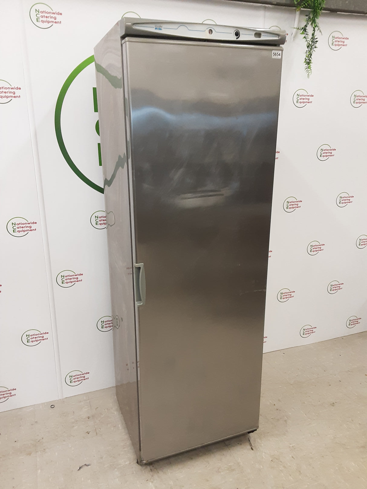 CLEARANCE - Mondial Elite Single Upright Freezer (NCE5664)