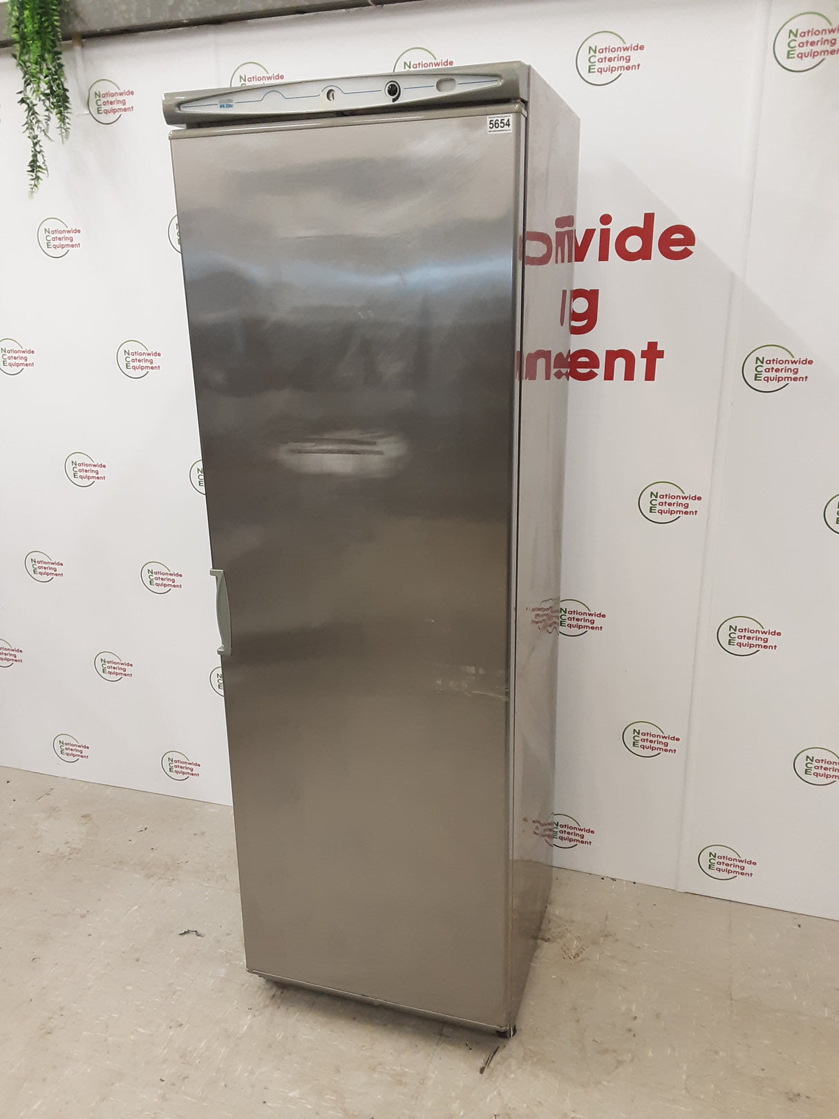 CLEARANCE - Mondial Elite Single Upright Freezer (NCE5664)