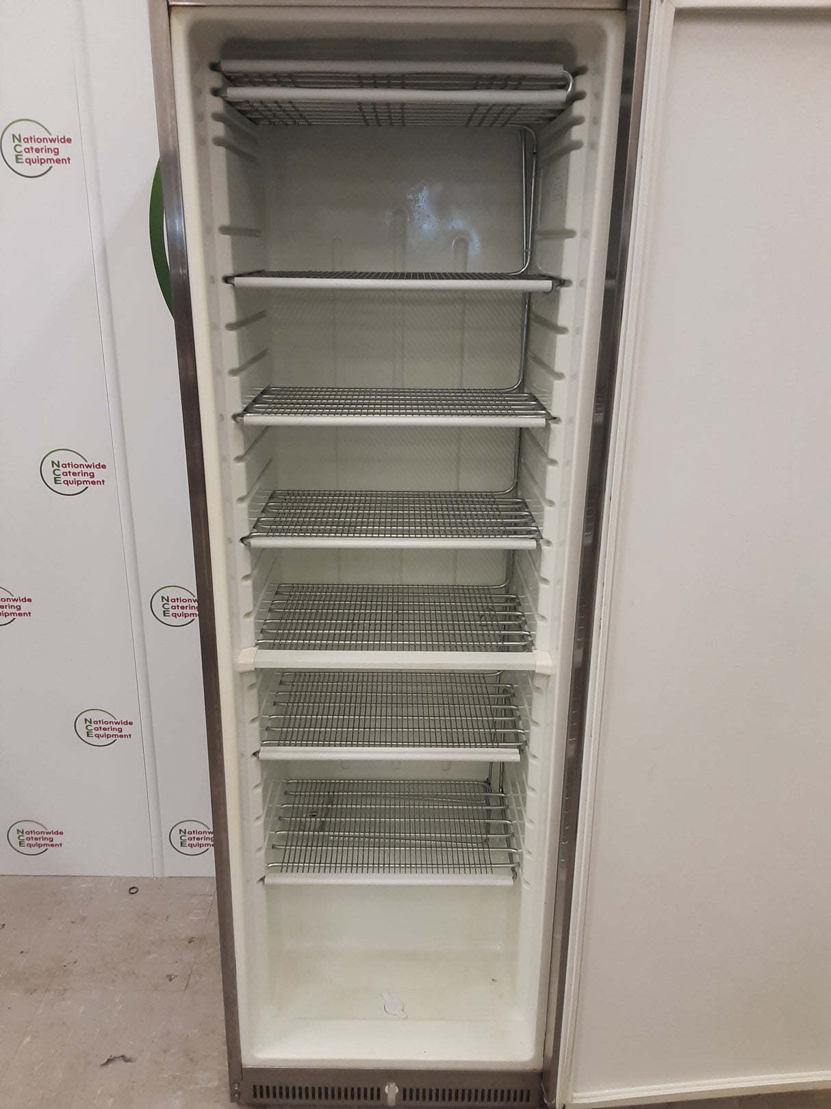 CLEARANCE - Mondial Elite Single Upright Freezer (NCE5664)