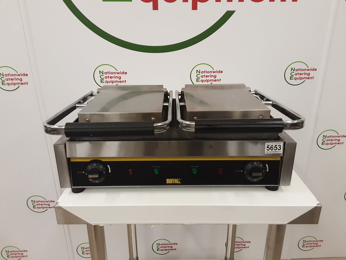 Buffalo Double Panini / Contact Grill - Ribbed (NCE5653)