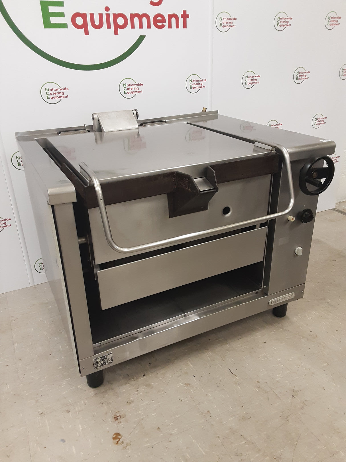 CLEARANCE Kuppersbusch Bratt Pan, Manual Tilt - Natural Gas (NCE5657)