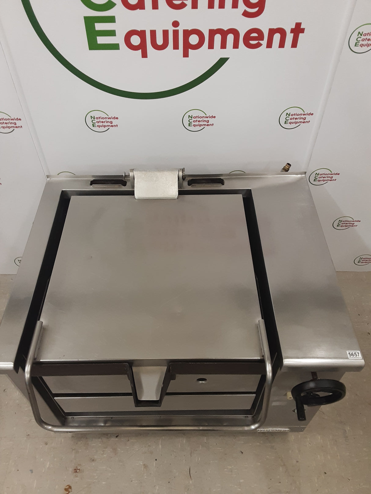 CLEARANCE Kuppersbusch Bratt Pan, Manual Tilt - Natural Gas (NCE5657)