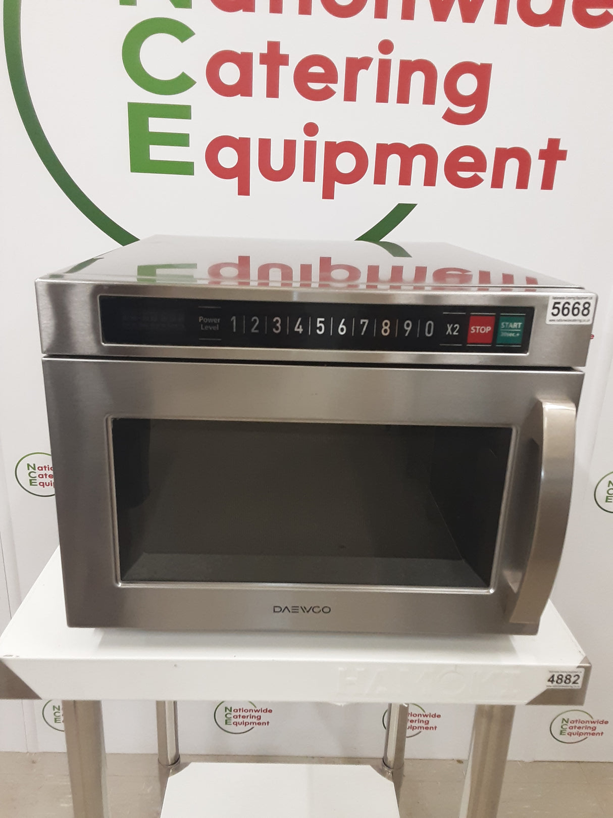 Daewoo 1850w Microwave (NCE5668)