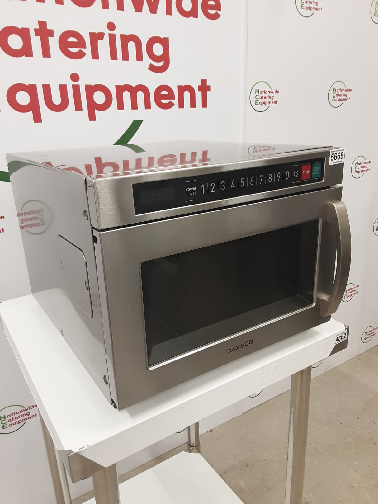 Daewoo 1850w Microwave (NCE5668)