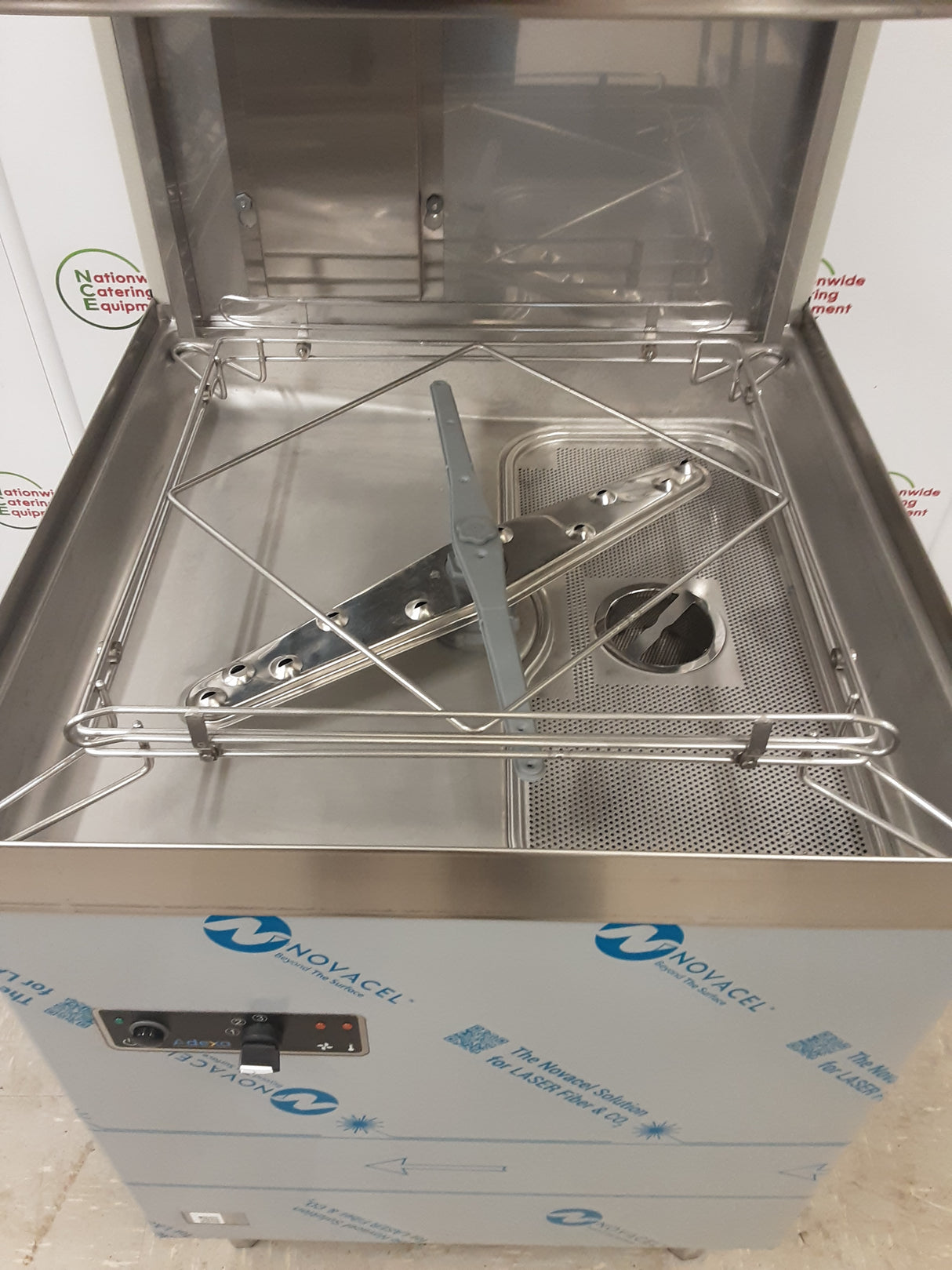 Un-USed/New Adexa Pass-Through / Hood Dishwasher, Model- ADX10TB (NCE5667)