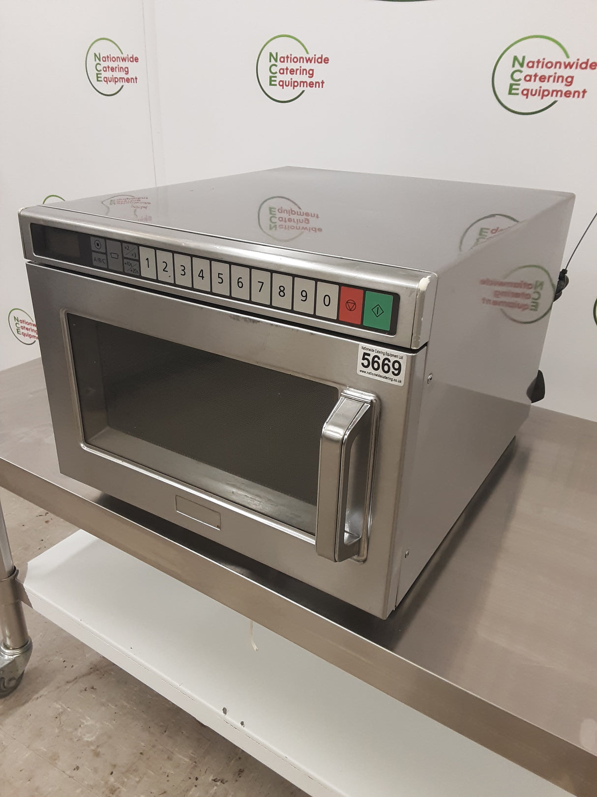 Panasonic 1800w Microwave (NCE5669)