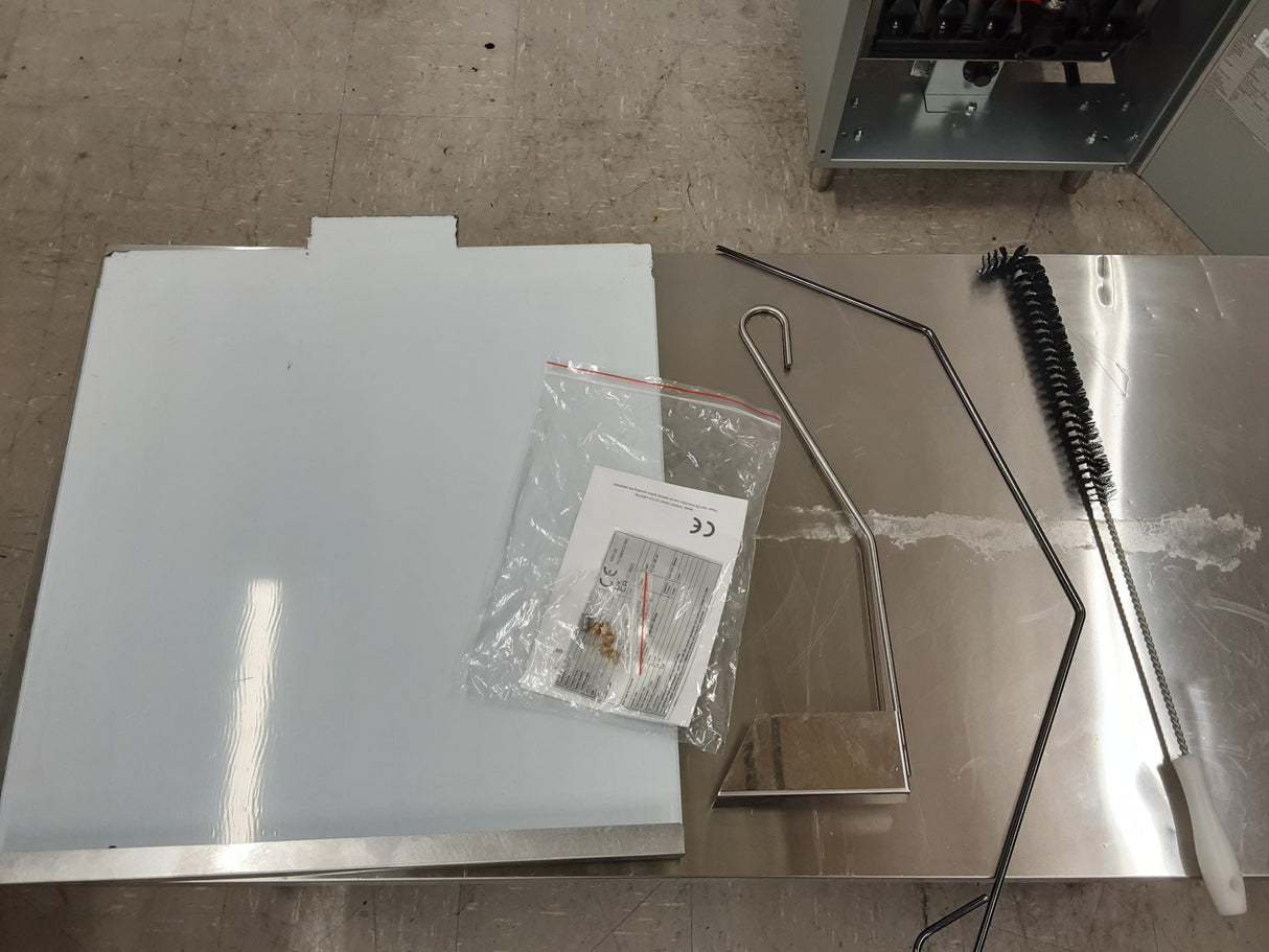 Hamoki Large Single Tank, Double Basket Natural Gas Fryer (NCE5853)