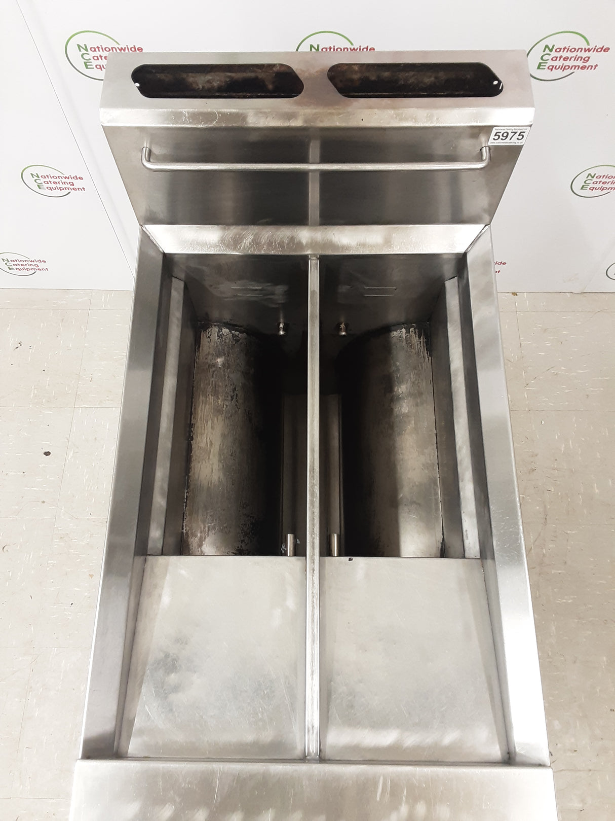 Blue Seal GT46 LPG Twin Tank Freestanding Fryer, Model- GT46 (NCE5975)