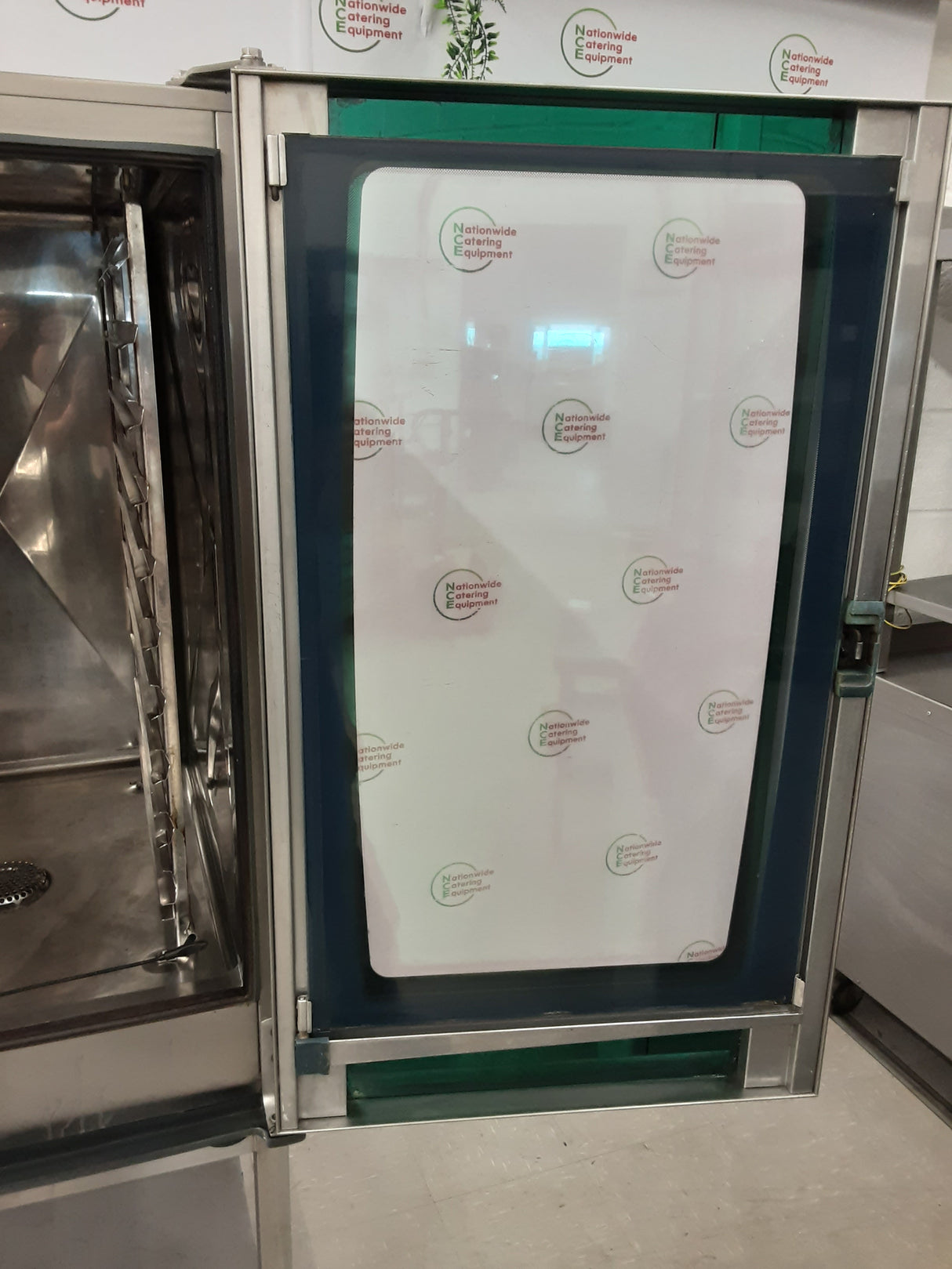 Lincat Badged Rational Electric Combimaster 10 Grid Combi Oven On Stand (NCE5862)