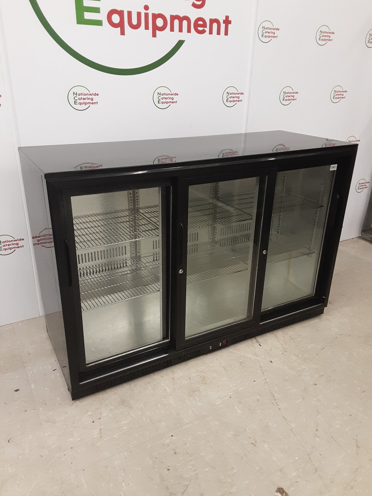 Adexa Three Sliding Door Bottle Cooler, Model-LG-330S (NCE5963)