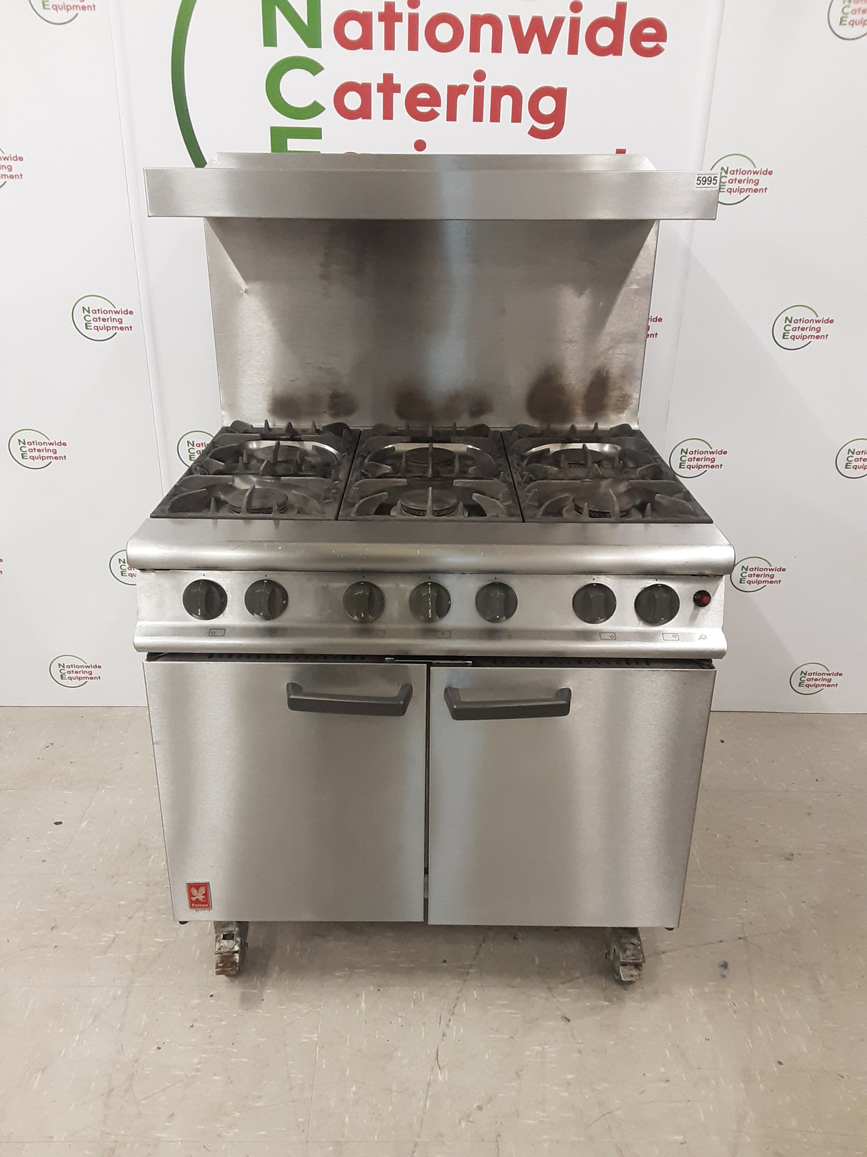 Falcon Dominator Six Burner Stove & Oven, Natural Gas, With Pan Shelf. Model- G3101 (NCE5995)