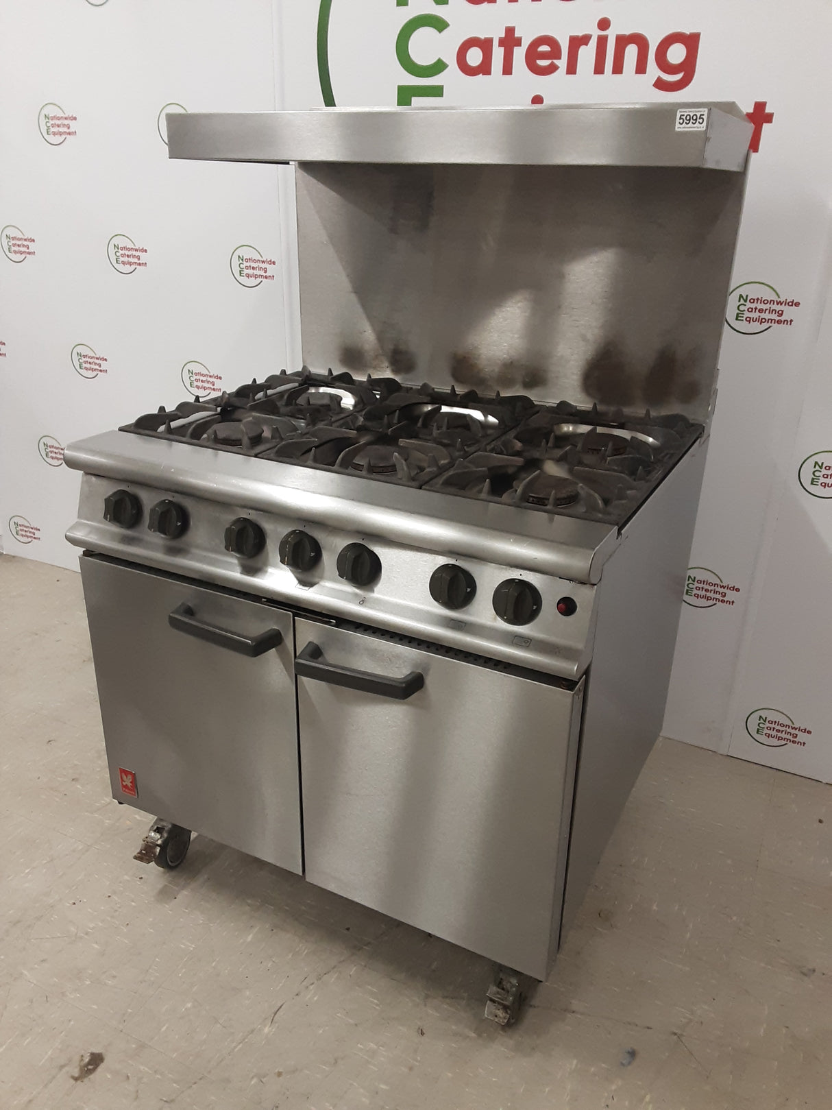 Falcon Dominator Six Burner Stove & Oven, Natural Gas, With Pan Shelf. Model- G3101 (NCE5995)