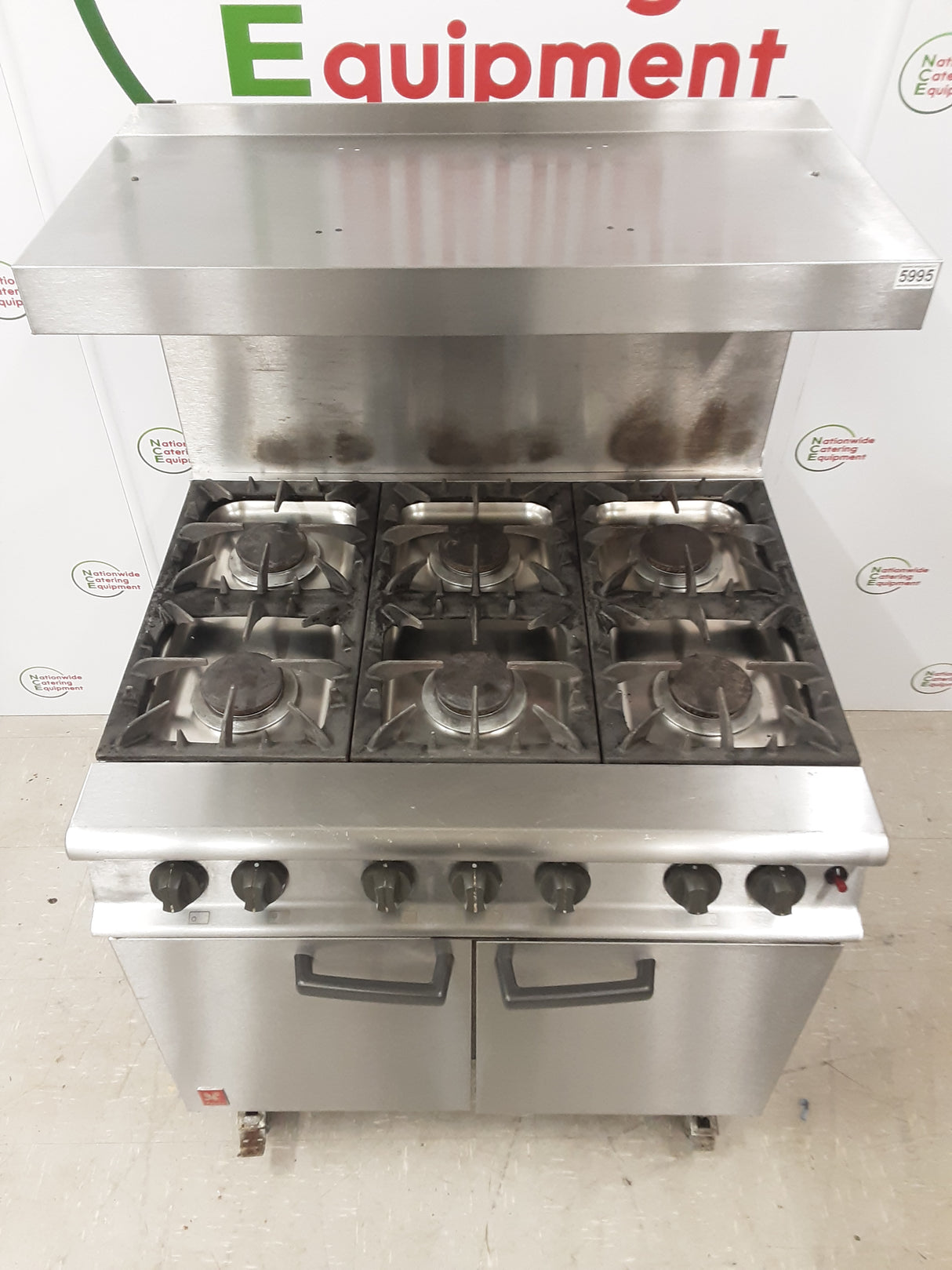 Falcon Dominator Six Burner Stove & Oven, Natural Gas, With Pan Shelf. Model- G3101 (NCE5995)