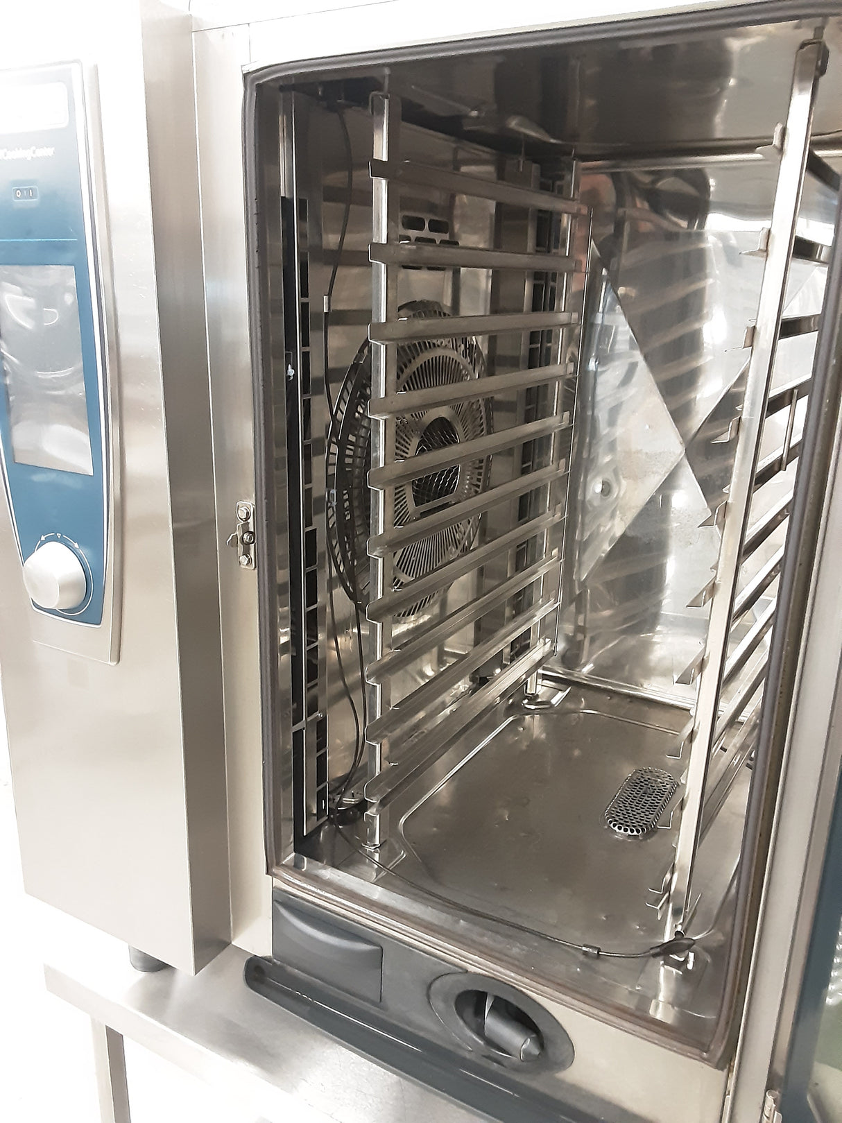 Rational Ten Grid SCC White Efficiency Electric Combi Oven On Stand, Model- SCCWE101 (NCE6009)