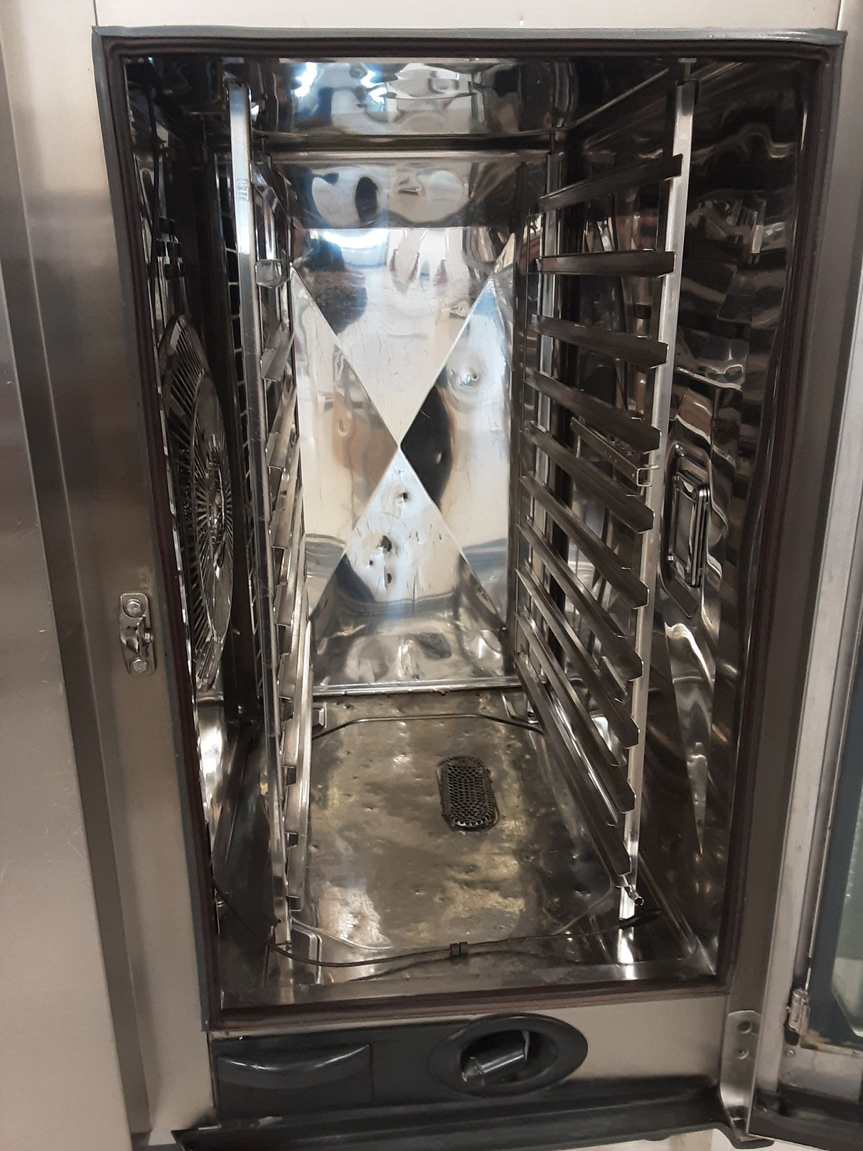 Rational SCC White Efficiency Ten Grid Electric Combi Oven On Stand, Model- SCCWE101 (NCE6010)
