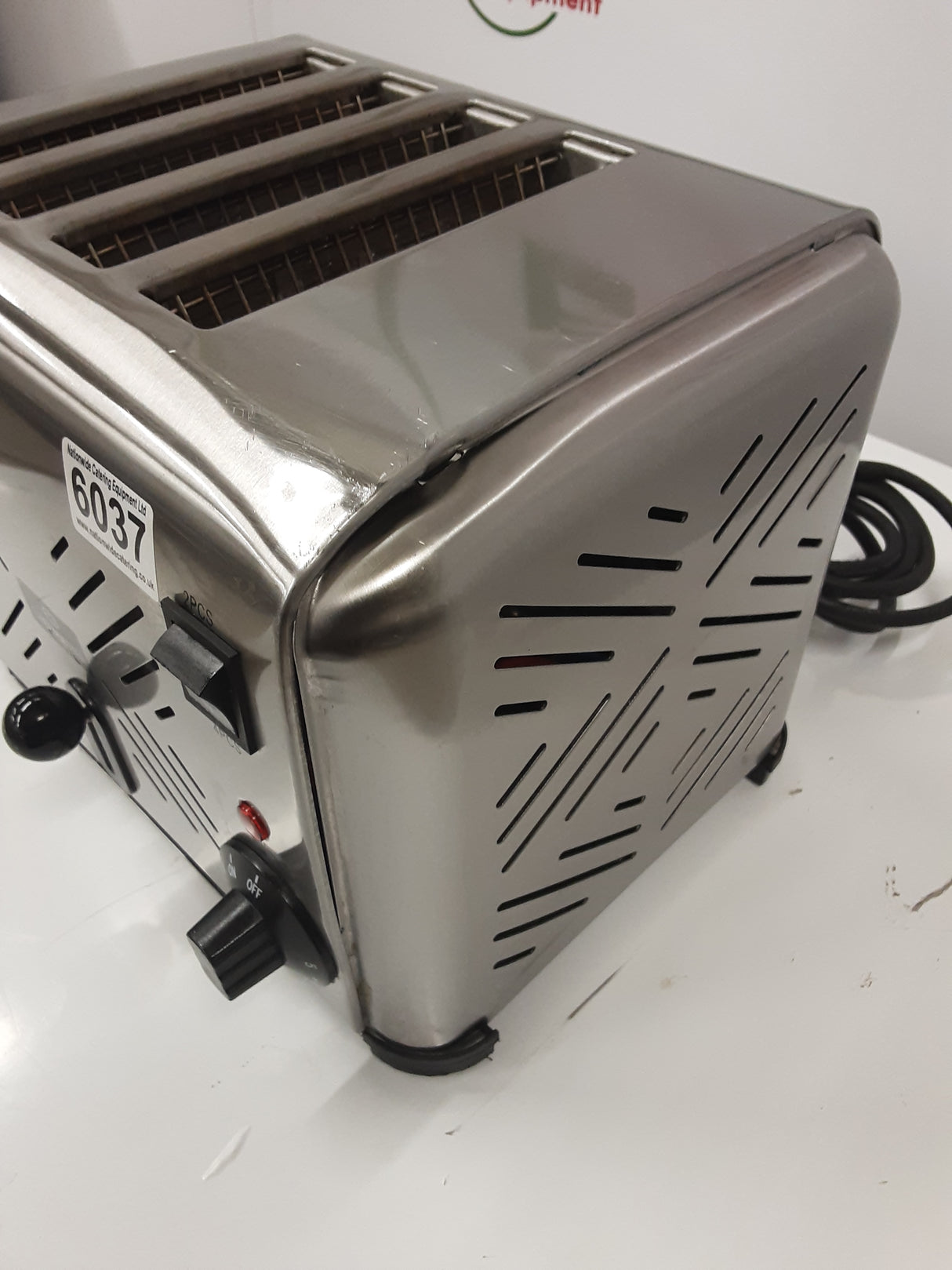 Clearance ChefMaster Four Slot Toaster, Model-HEA895 (NCE6037)