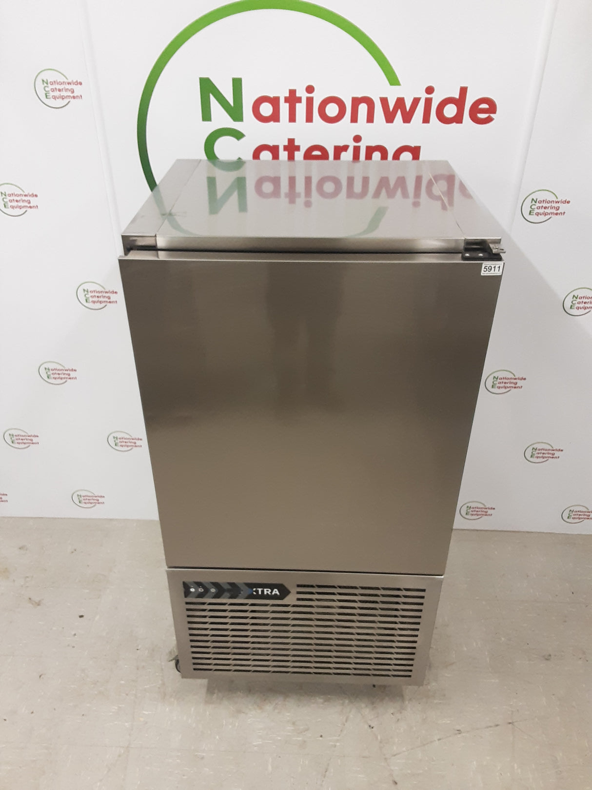 Foster Xtra Blast Chiller, 35kg/10x1/1GN Tray Capacity, 13amp, Model- XR35 (NCE5911)