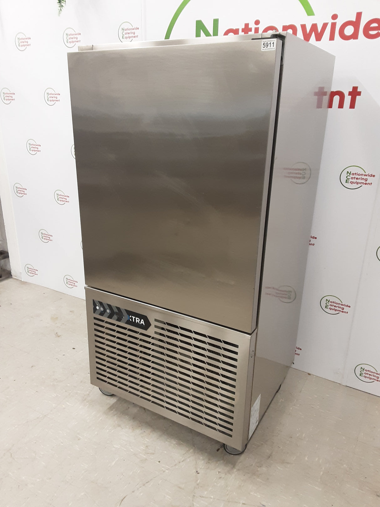 Foster Xtra Blast Chiller, 35kg/10x1/1GN Tray Capacity, 13amp, Model- XR35 (NCE5911)