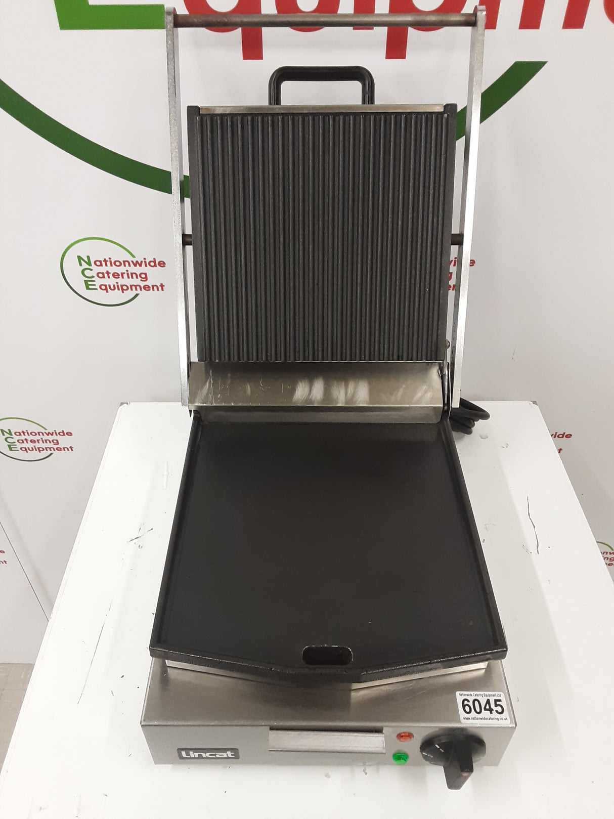 Lincat Lynx 400 Single Contact/Panini Grill, Model- LCG (NCE6045)