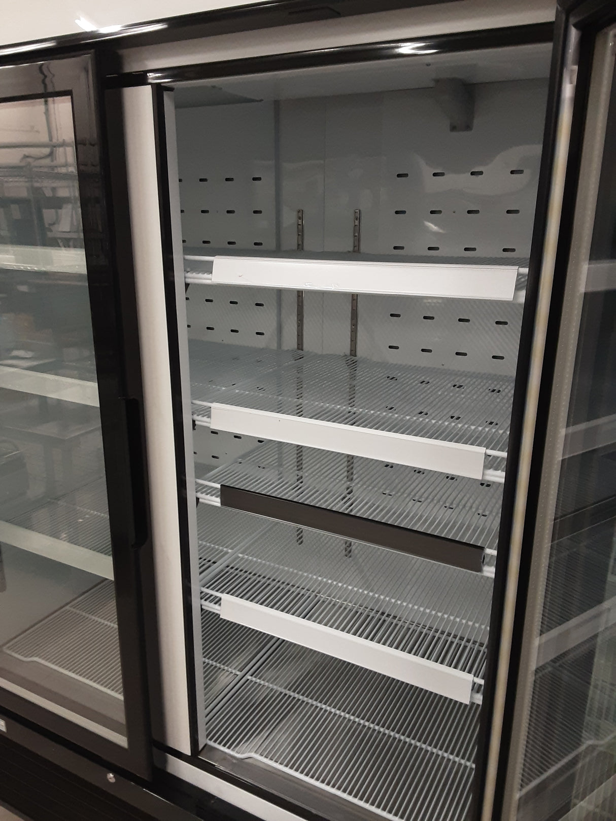 Interlevin Low Energy Three Door Upright Display Fridge, Model- LGC7500 (NCE6049)