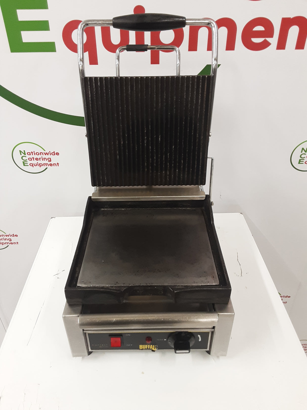 Buffalo Single Panini/Contact Grill, Model- L511 (NCE6075)
