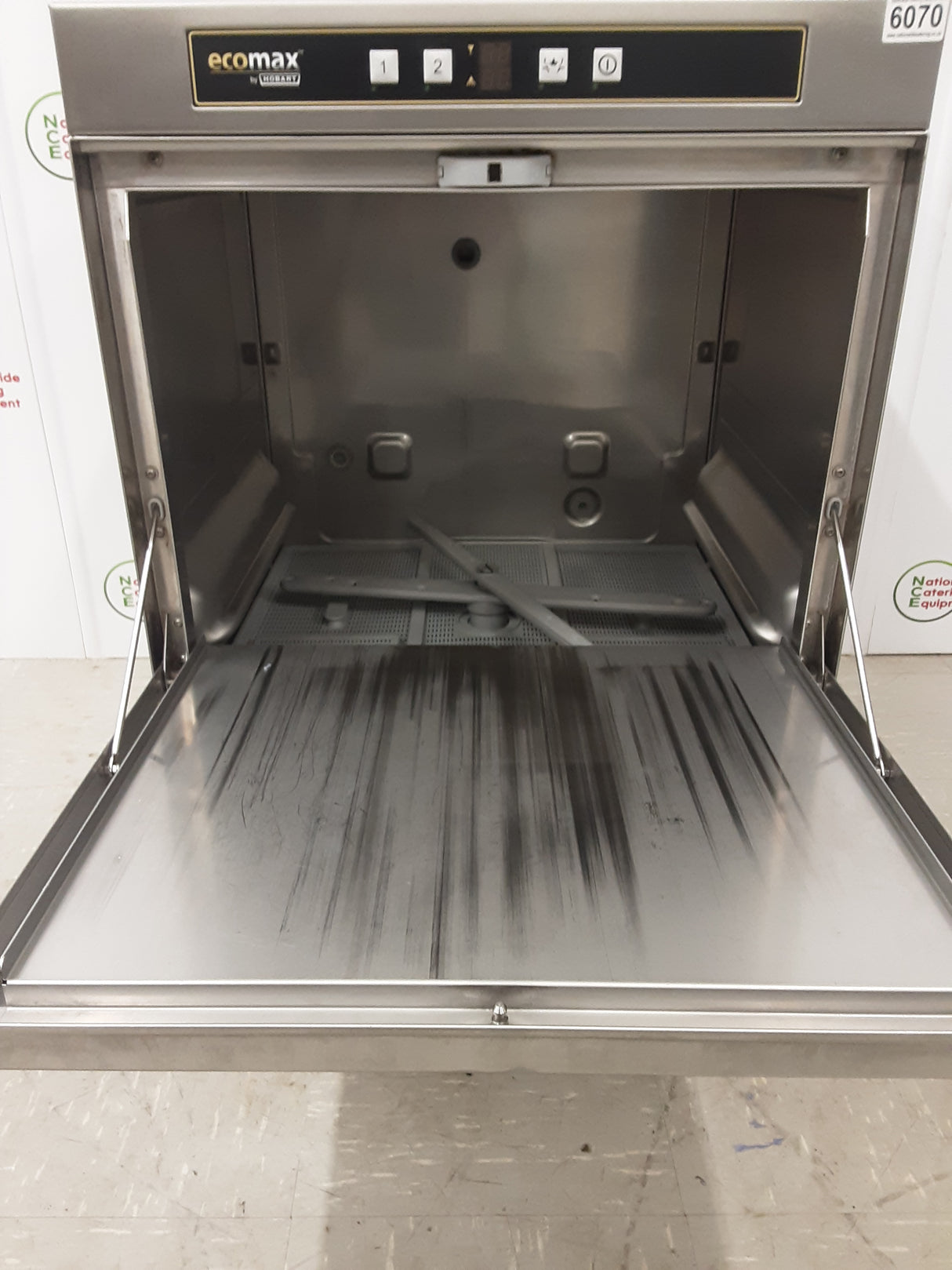 Hobart Ecomax Undercounter Dishwasher - Single Phase. Model- ECO-F504SW-20B (NCE6070)