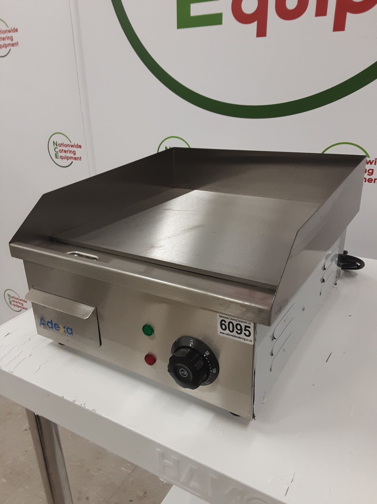 Adexa New/Un-Used Tabletop Electric Griddle, 13amp (NCE6095)