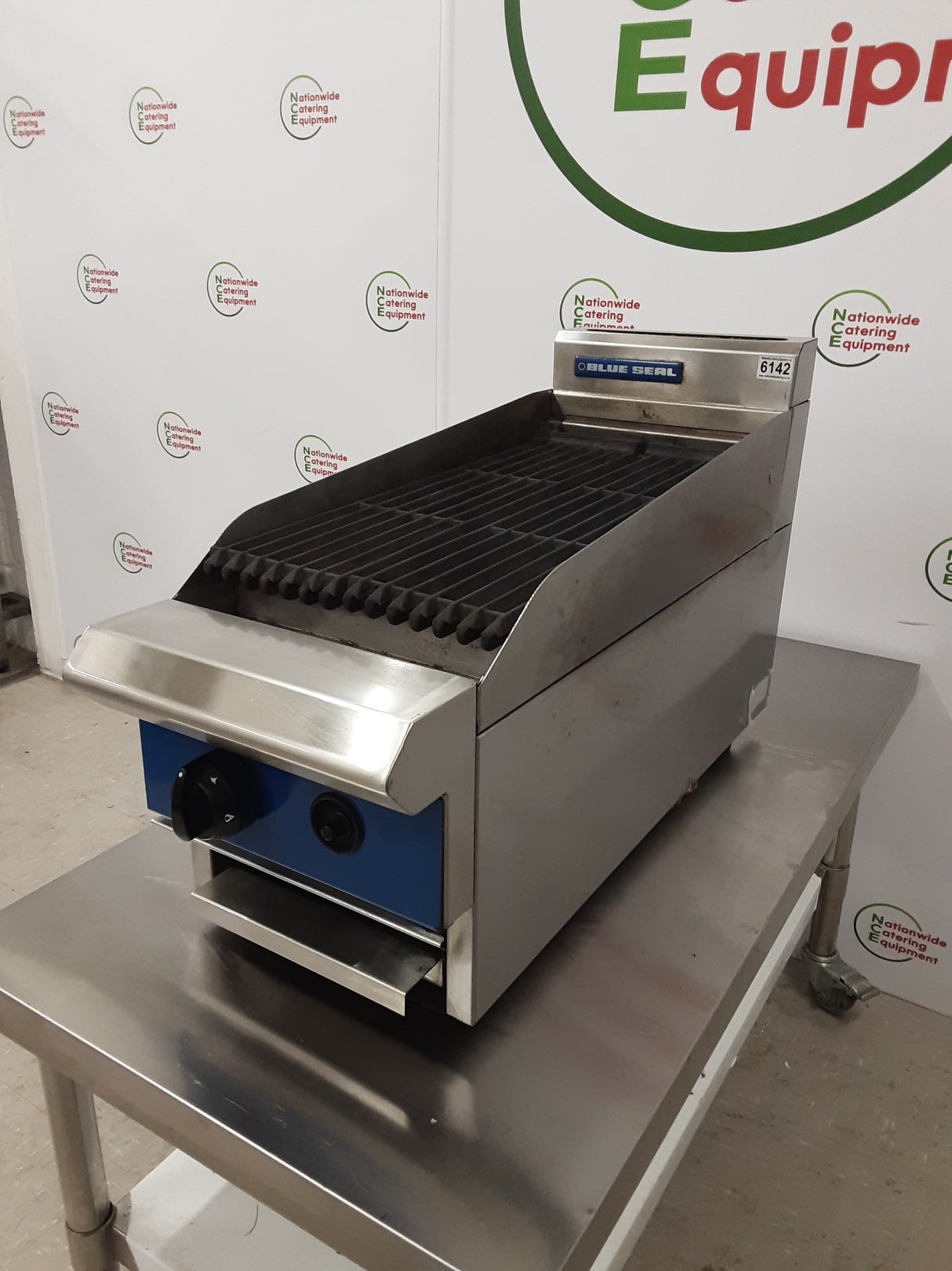Blue Seal Tabletop Single Burner/30cm Char-Grill, Natural Gas, Model- G592 (NCE6142)